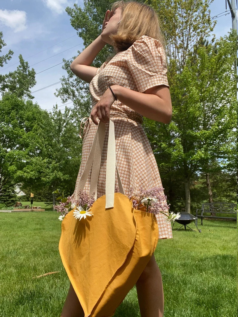 Heart Tote Bag, Tote Bag, Reusable Bag, Multiple Colors, Valentines Tote Bag, Valentines Bag, Gal... | Etsy (US)