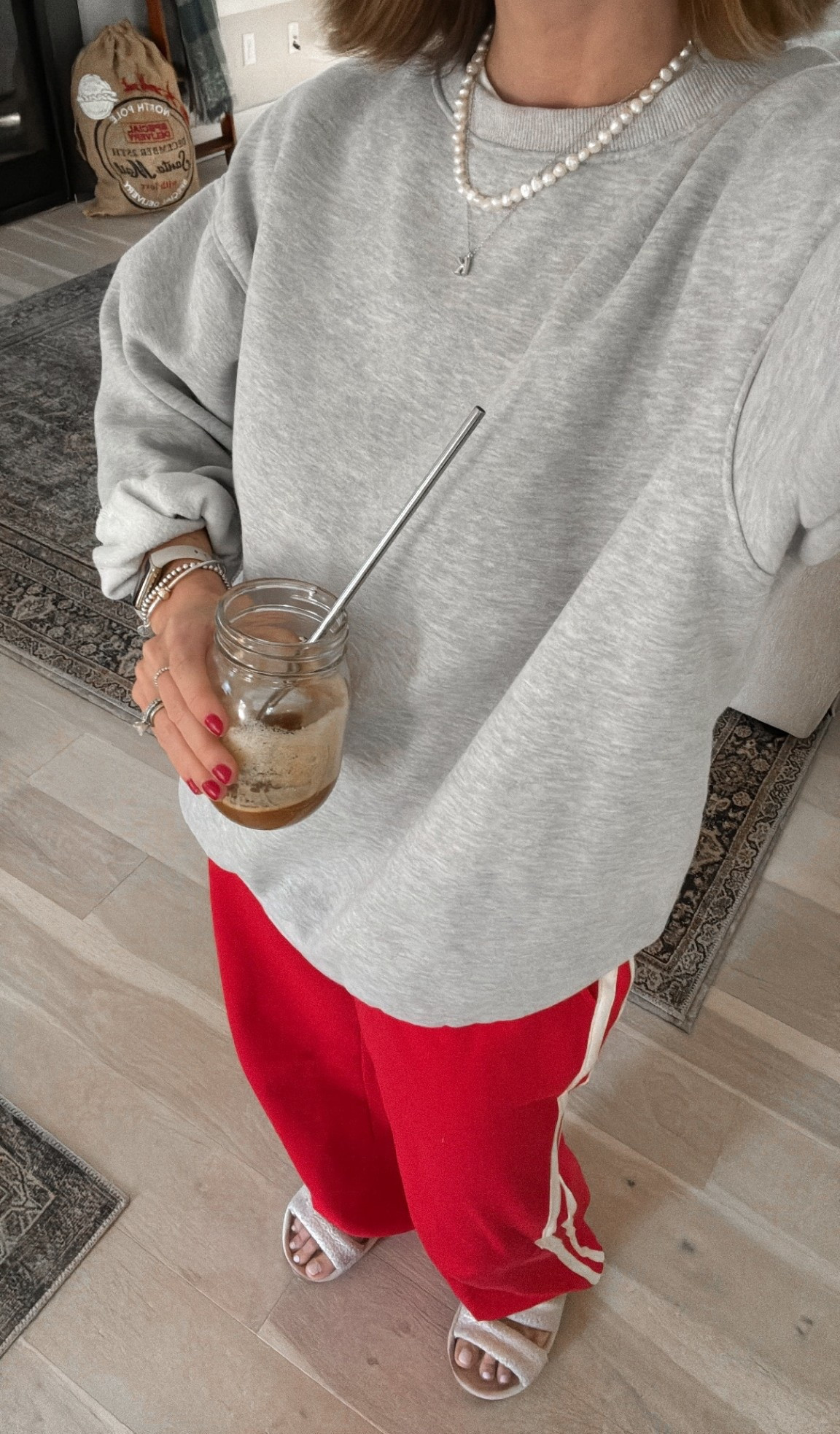 easy + comfy outfit ❤️ loving these fleece lined track pants from @oldnavy 

#LTKootd #LTKmomlife #LTKPetite