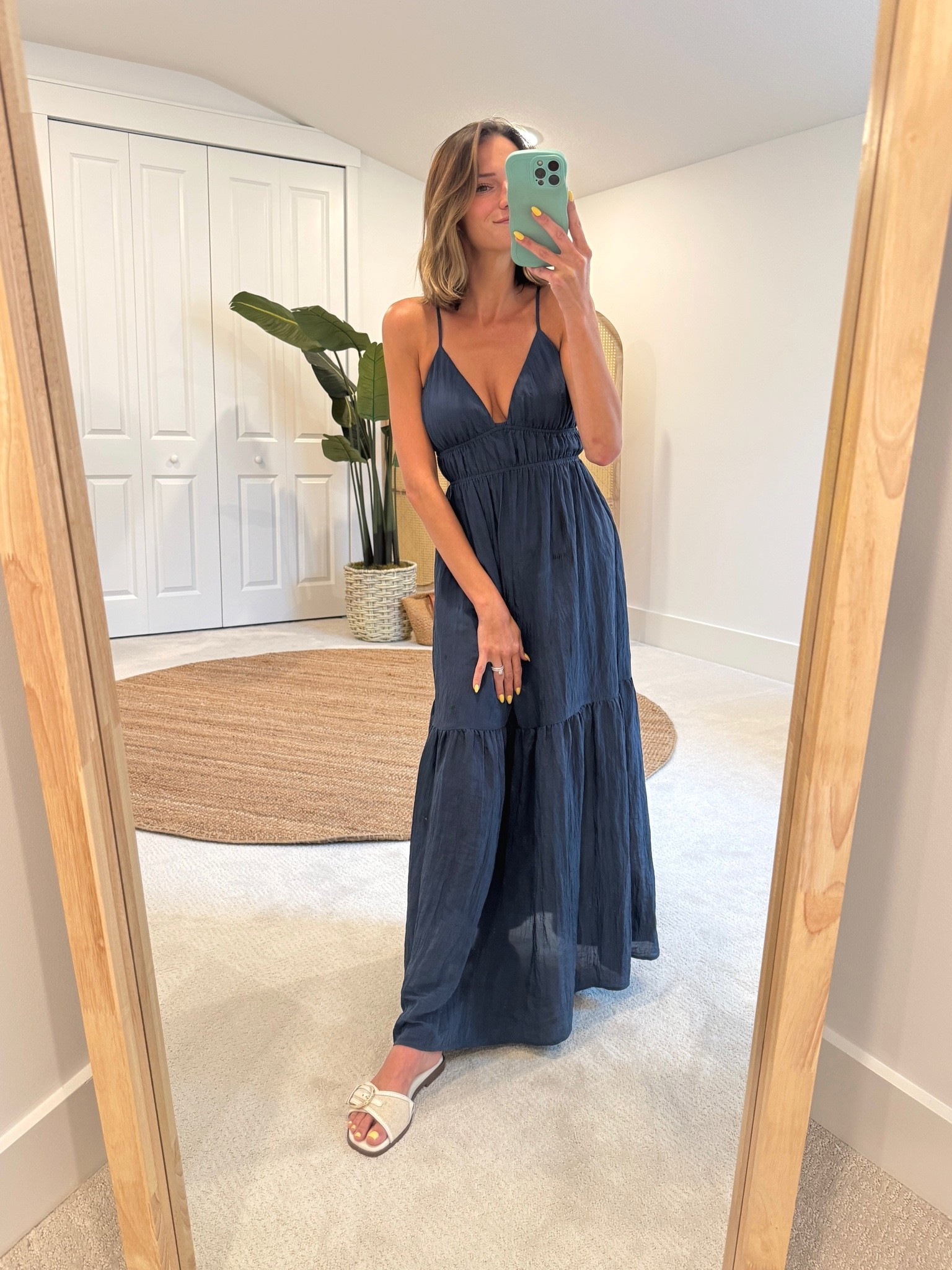 $40 Blue Maxi🌊 Summer loving and loving all summer in this. I’m also linking the low cut strapless bra I seriously can’t live without since trying it. Shop it now! #nordstromrack #sale #socialite

#LTKmomlife #LTKSaleAlert #LTKdayinmylife