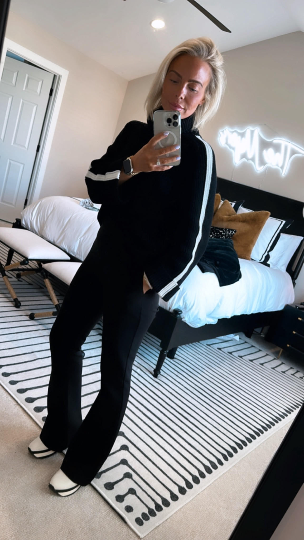 One of my favorite new spring sweaters I can’t stop wearin’ 🥰 my other fav I’ll share tomorrow! Runs TTS whole fit linked! ☀️

#LTKfindsunder100 #LTKworkwear #LTKstyletip