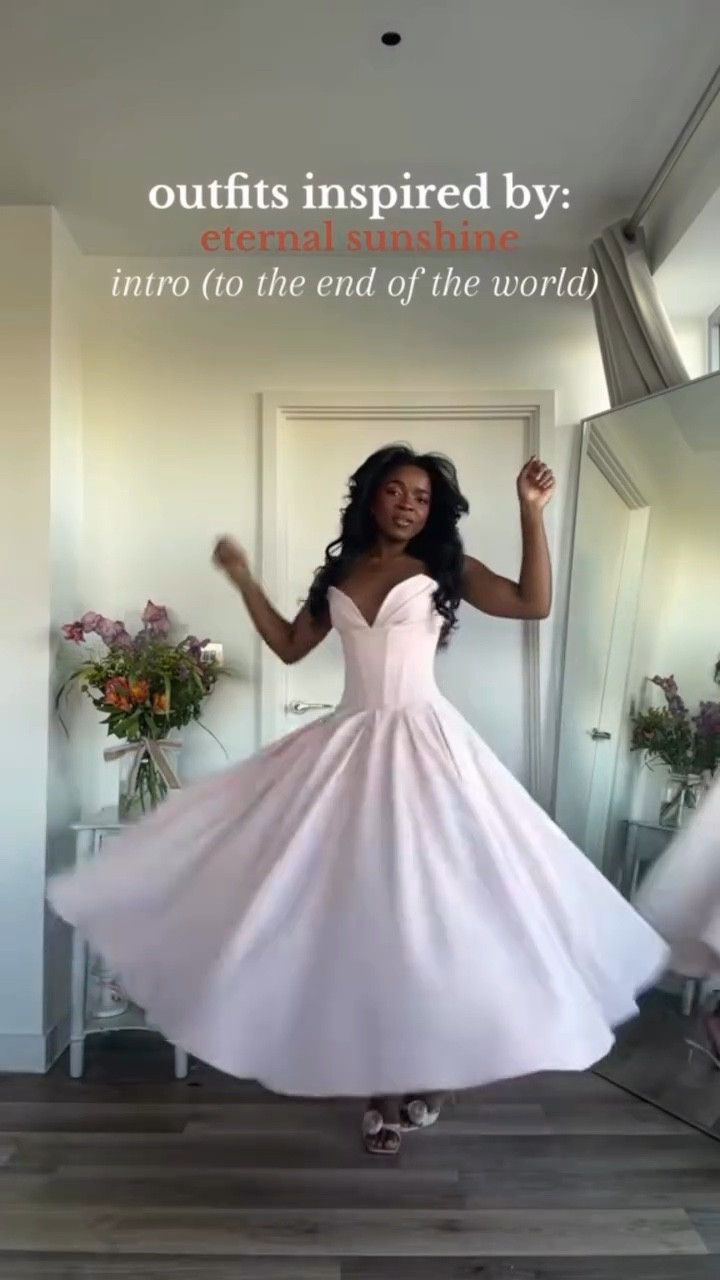 manifesting eternal sunshine tour tickets with this one 🥹🫶🏾♥️

#arianagrande #eternalsunshine #arianagrandetour #softblackgirl #dresscollection