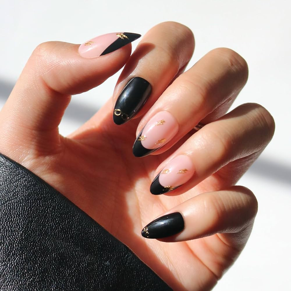 Glamnetic Press On Nails x Harry Potter™ - Harry Potter™ | Short Almond Fake Nails with Black... | Amazon (US)