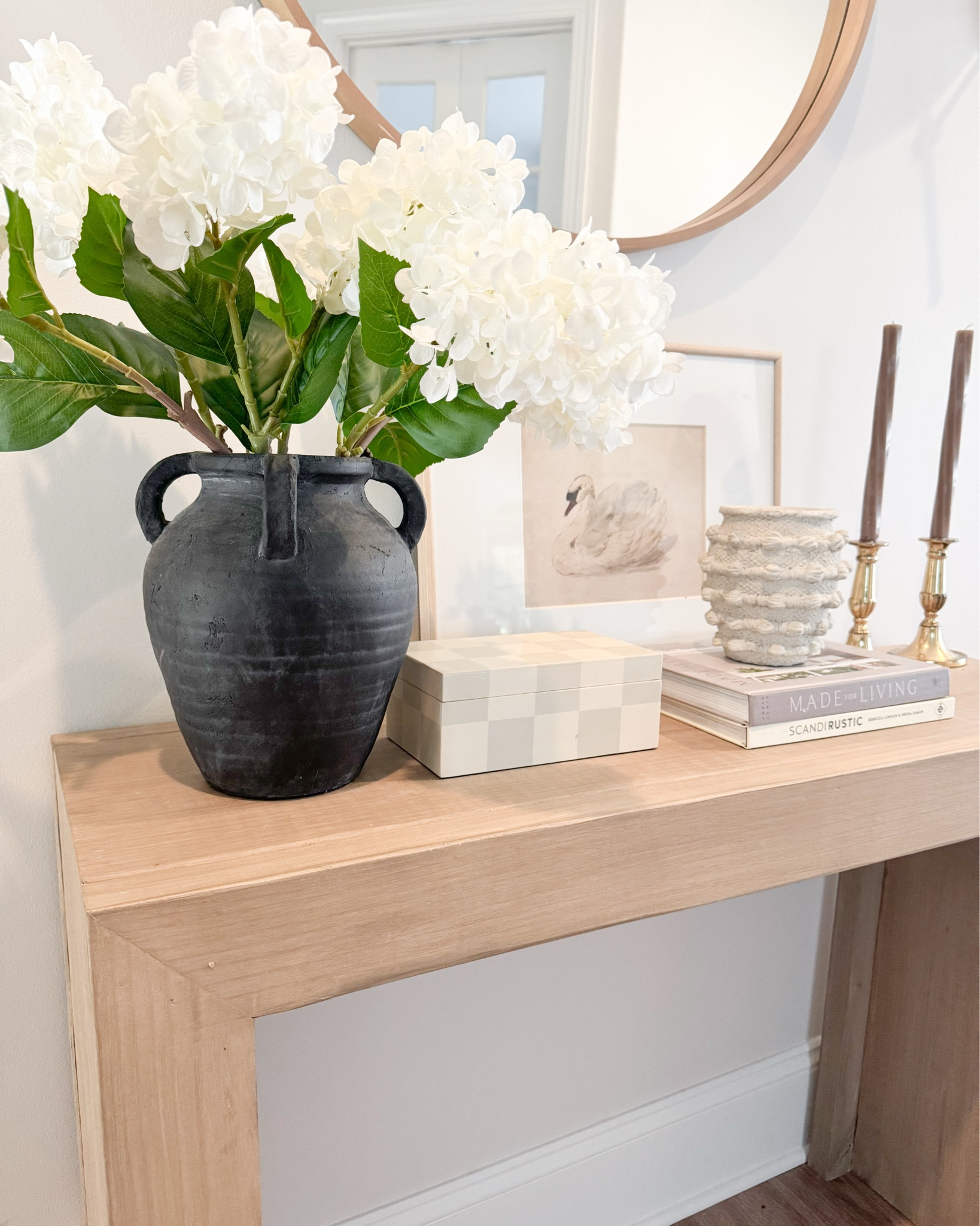 My favorite spring florals

Spring decor, faux floral, spring flowers, decor, home decorr

#LTKHome