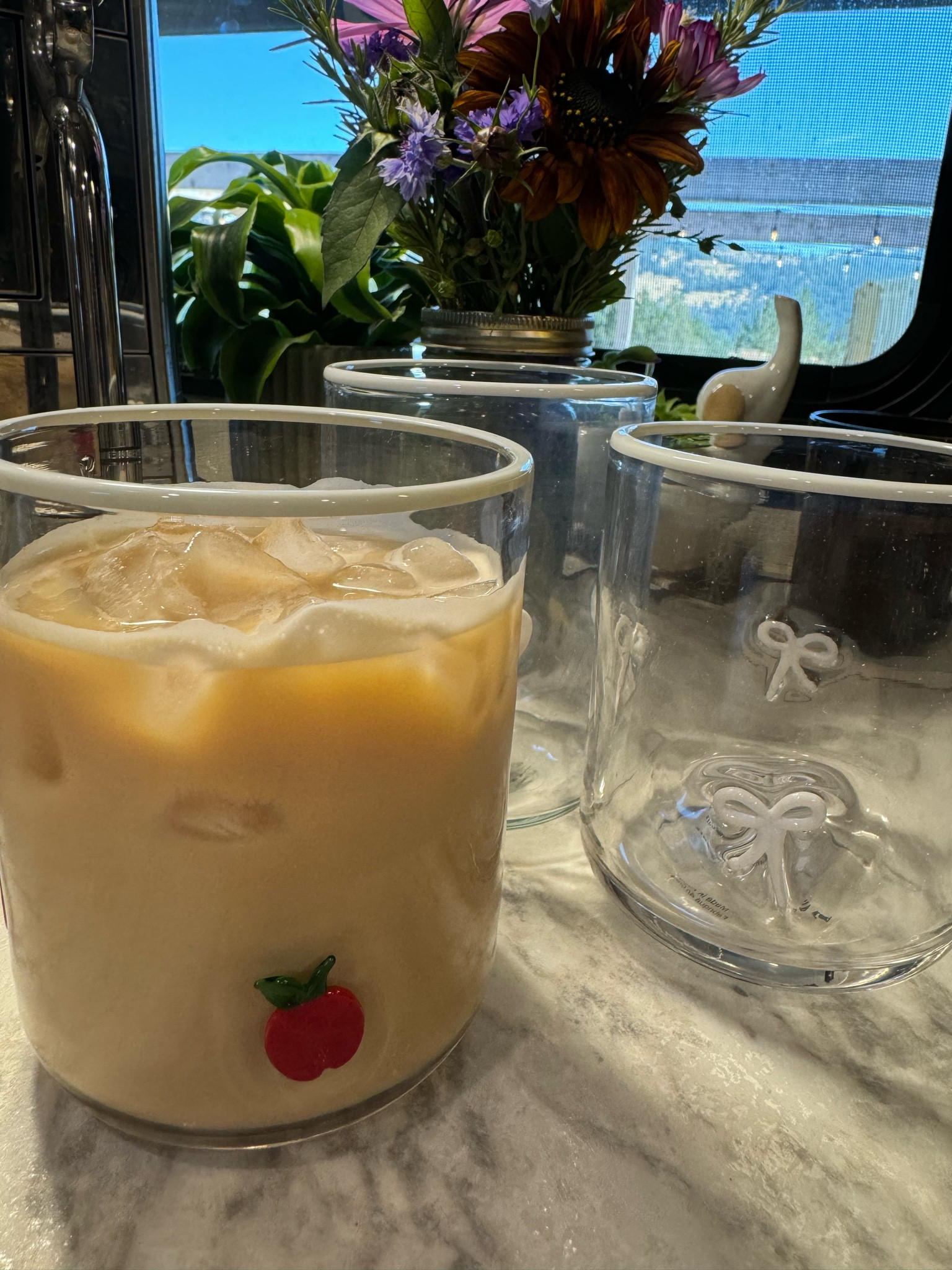 THE cutest glasses! 🍎🤍🎀

#LTKhome #LTKfamily #LTKSeasonal