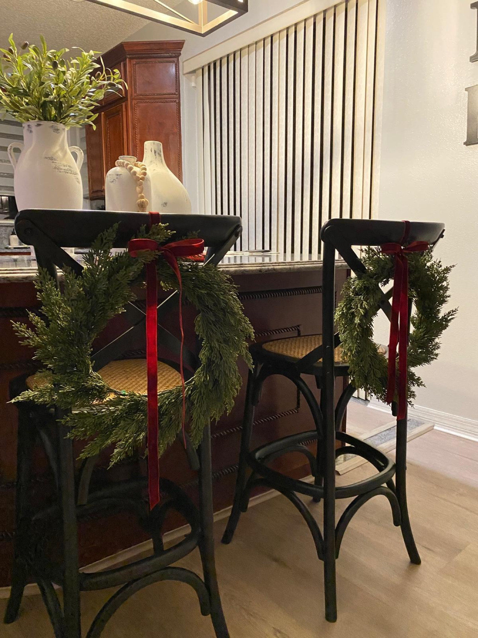 Decórate your counter for Christmas 

#LTKHoliday #LTKHome #LTKSeasonal