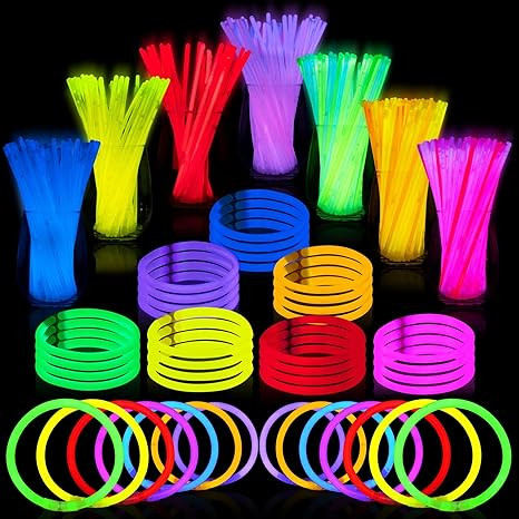 JOYIN 100 Pcs 8" Glow sticks Bulk Party Favors Pack, Neon Glow in the Dark Party Supplies, Light ... | Amazon (US)