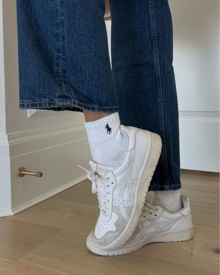 These Polo Ralph Lauren socks are the cutest detail 🫶🏼 

Cute socks; white sneakers; fall outfit; mom sneakers; mom style; casual style; fall style; polo; Ralph Lauren; Christine andrew 

#LTKunder50 #LTKshoecrush #LTKstyletip