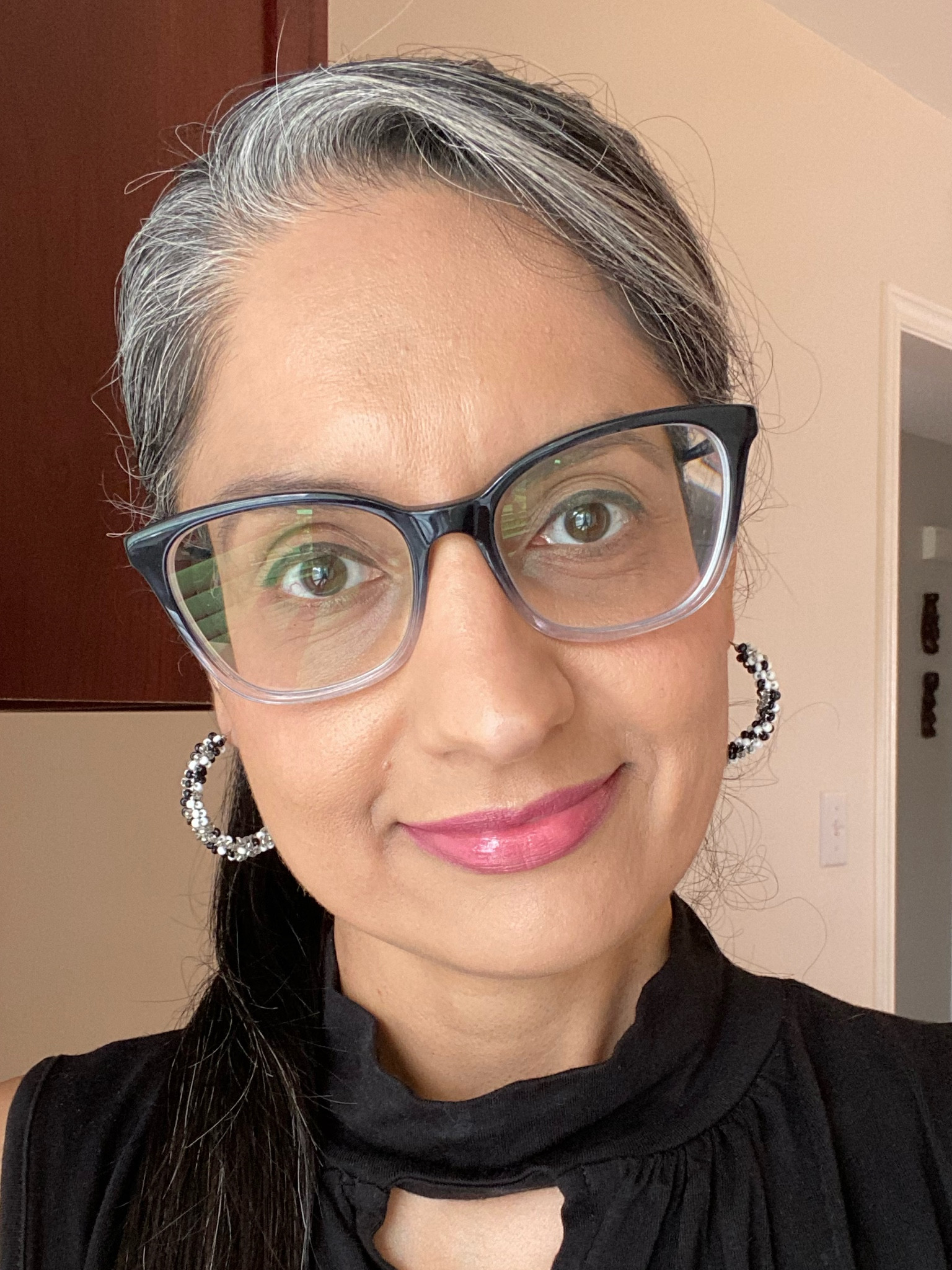 Lunch Date

Lips: Covergirl Mauve Muse - 585
Stayed on for 7 hours today. Comes with a gloss stick to keep the lips hydrated.

#LTKbeauty #LTKunder50 #LTKworkwear