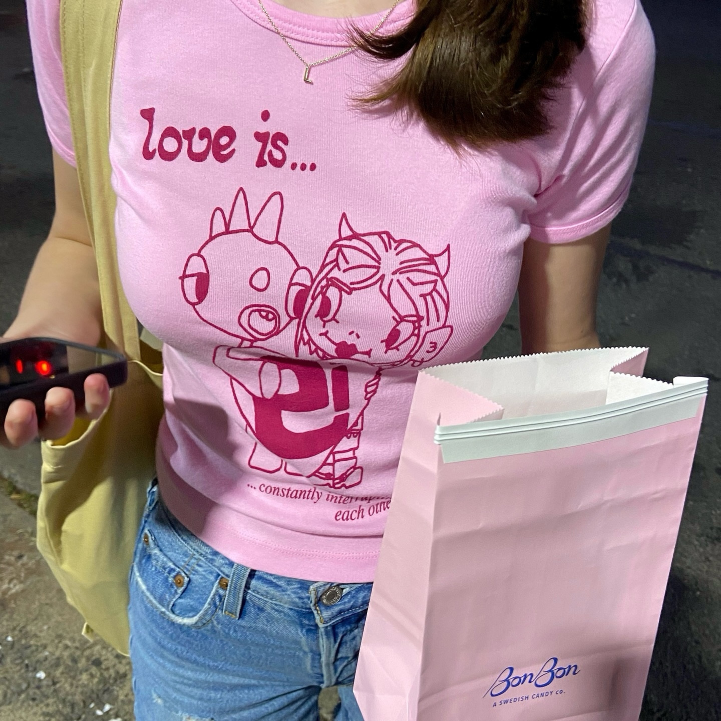 shirt: emergency intercom merch
shorts: levi’s
shoes: adidas
tote bag: simplylillie.store