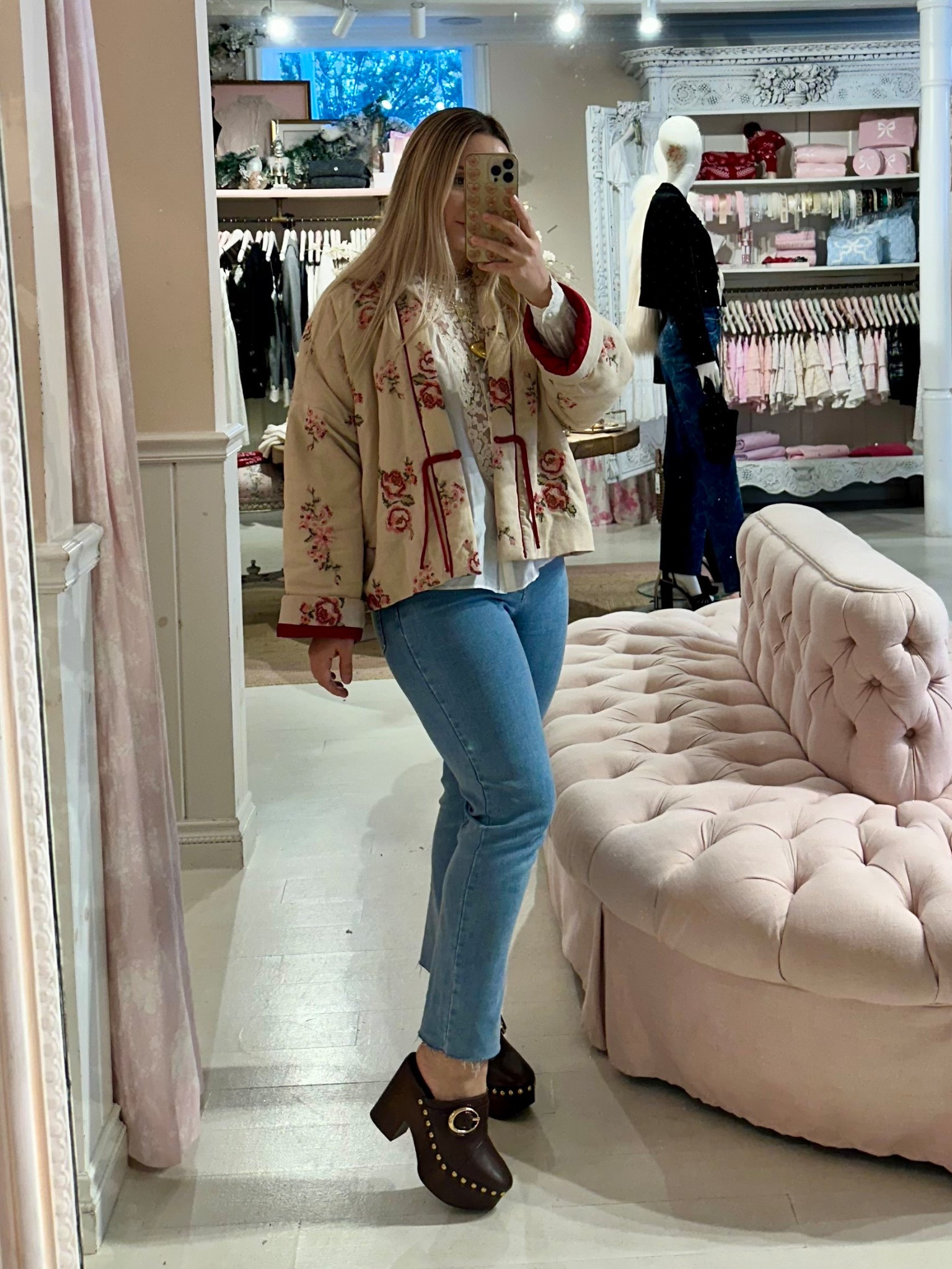 The comfiest new clogs✨ love these for fall outfits 

#fall #fallshoes #clogs #boho #shoes #falloutfit


#LTKStyleTip #LTKSeasonal #LTKShoeCrush