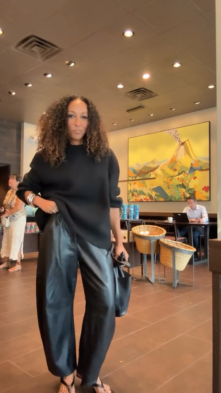 All black everything. Leather makes it bold, oversized sweater keeps it effortless.

Drop a 🖤 if this look is your vibe..

#AllBlackLook #LeatherPants #EffortlessStyle #ChicAndSimple #StreetStyle

#LTKOver40 #LTKWorkwear #LTKStyleTip