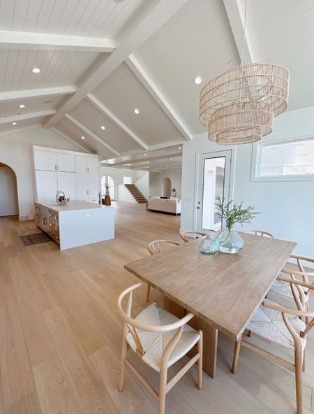 Light and airy dining room✨

Dining room, kitchen, dining chairs, dining table, centerpiece, pendant light, new build, decor, interior design, home staging 

#LTKhome #LTKstyletip #LTKunder100