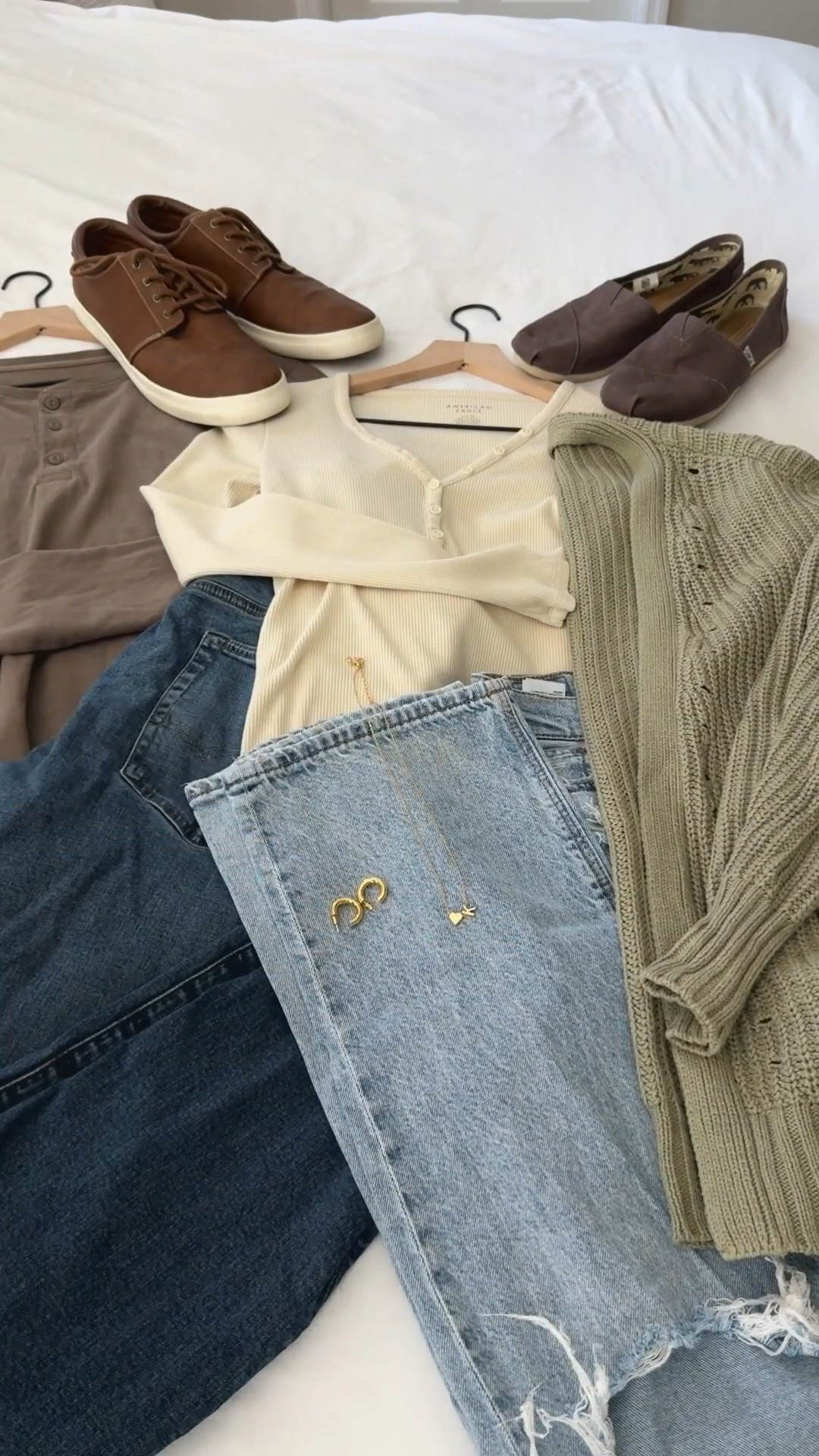 His and Hers outfits inspired by weekend coffee runs, crisp air, and slow mornings together ☕🍁 the kind of cozy fall days you never want to end 🤎 #FallVibes #HisAndHers #LTKcouples #CozySeason #WeekendMood #FallAesthetic

#LTKMens #LTKSeasonal #LTKGiftGuide