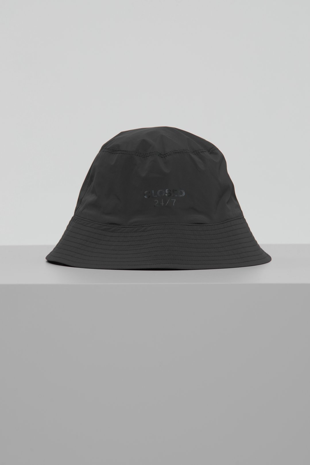 Bucket Hat | Closed