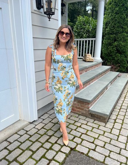 On sale in 13 prints - some under $100! I sized up to a 6 because there is NO stretch in this dress so if you have hips/a booty, I recommend sizing up!

#LTKfindsunder100 #LTKparties #LTKsalealert
