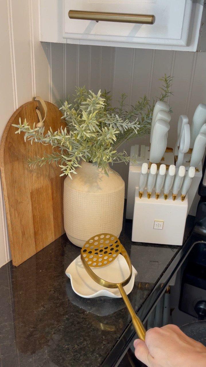 Which ceramic spoon rest are you picking for your kitchen?

#whitekitchendecor #fallkitchen #fallkitchendecor #falldecor #falldecorations #spoonrest #spoonrests #fountitonamazon #founditonamazon #amazonfinds #amazonhome #amazonhomefinds #kitchenfinds #amazonkitchen #amazonkitchenfinds #amazonkitchenfavorites #amazonmusthave #kitchenmusthave #kitchenmusthaves #homedecor #kitchendecor #kitchendecorideas #kitchentools #kitchengadgets #kitchengadget #cookingtools #cookingtool 

#LTKHome #LTKVideo #LTKFindsUnder50