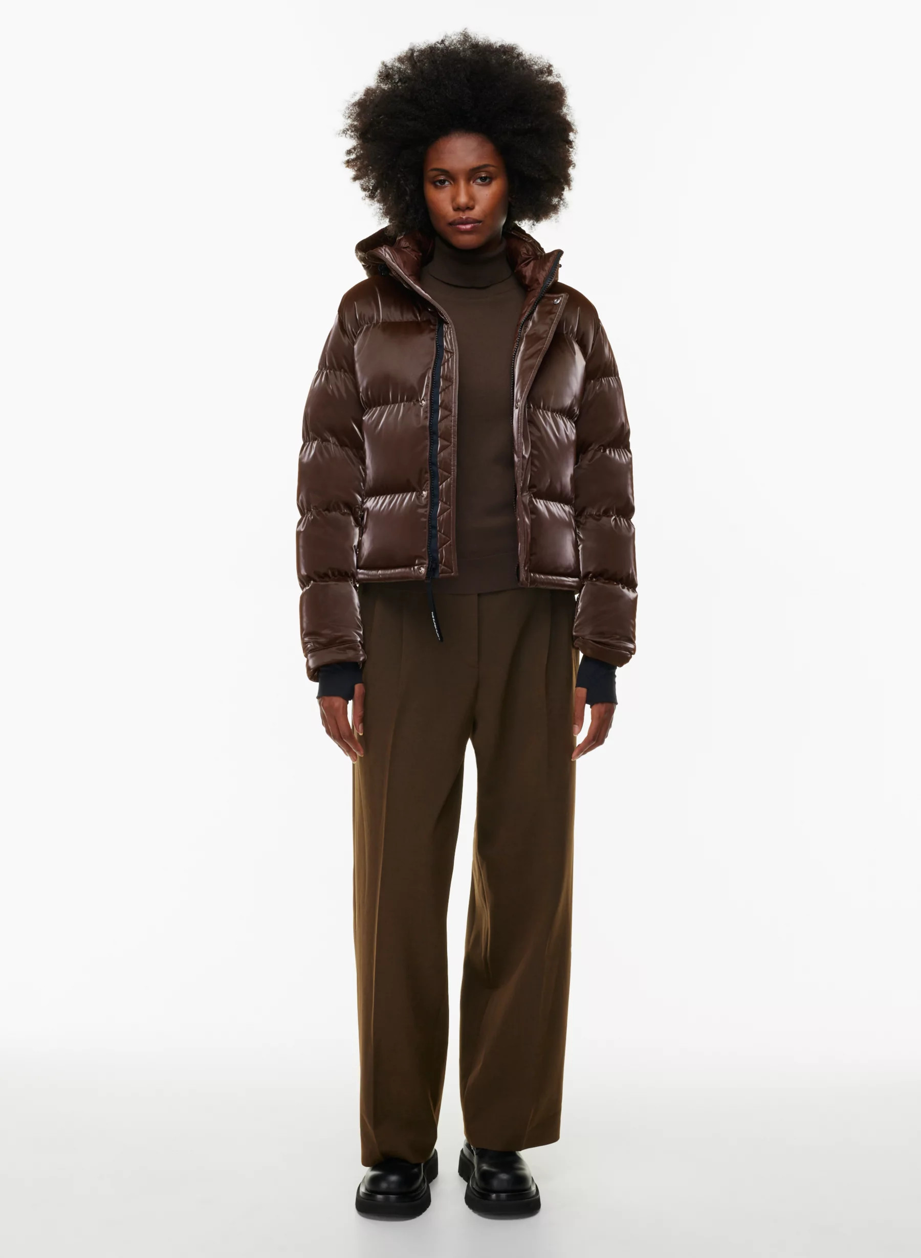 THE SUPER PUFF™ SHORTY | Aritzia