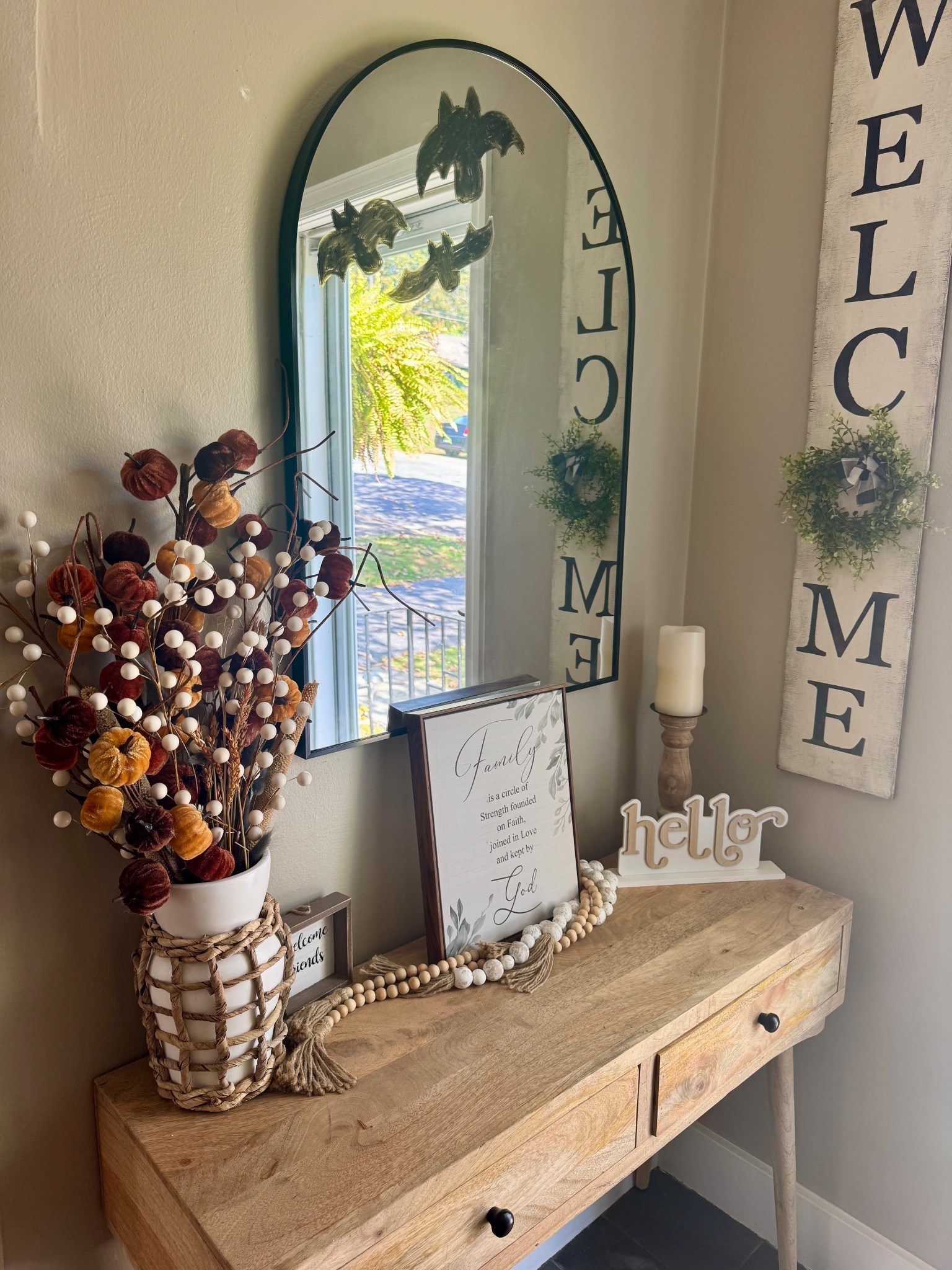 Fall entry way table ! I used the paint markers to do the bats (although I’m not the most artistic person clearly 😂) , most things I’ve had for years so I linked similar options!
#fall #entryway #consoltable #falldecor #home #homefinds #homedecor 

#LTKHalloween #LTKHome #LTKSeasonal