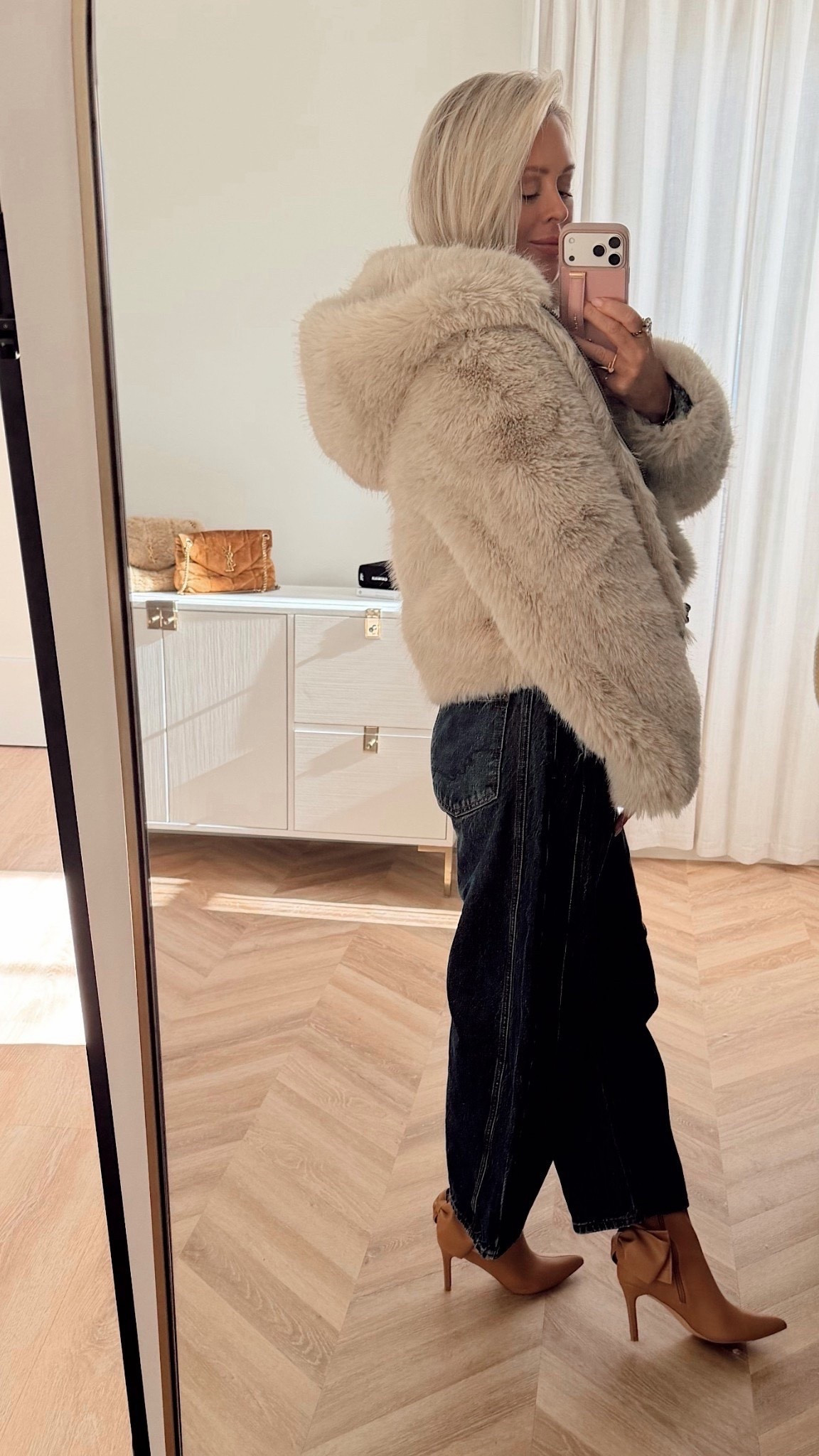 OOTD, wearing smalls. Jeans TTS- lots of washes! I love these barrel jeans! 🔥

#LTKSeasonal #LTKootd #LTKOver40