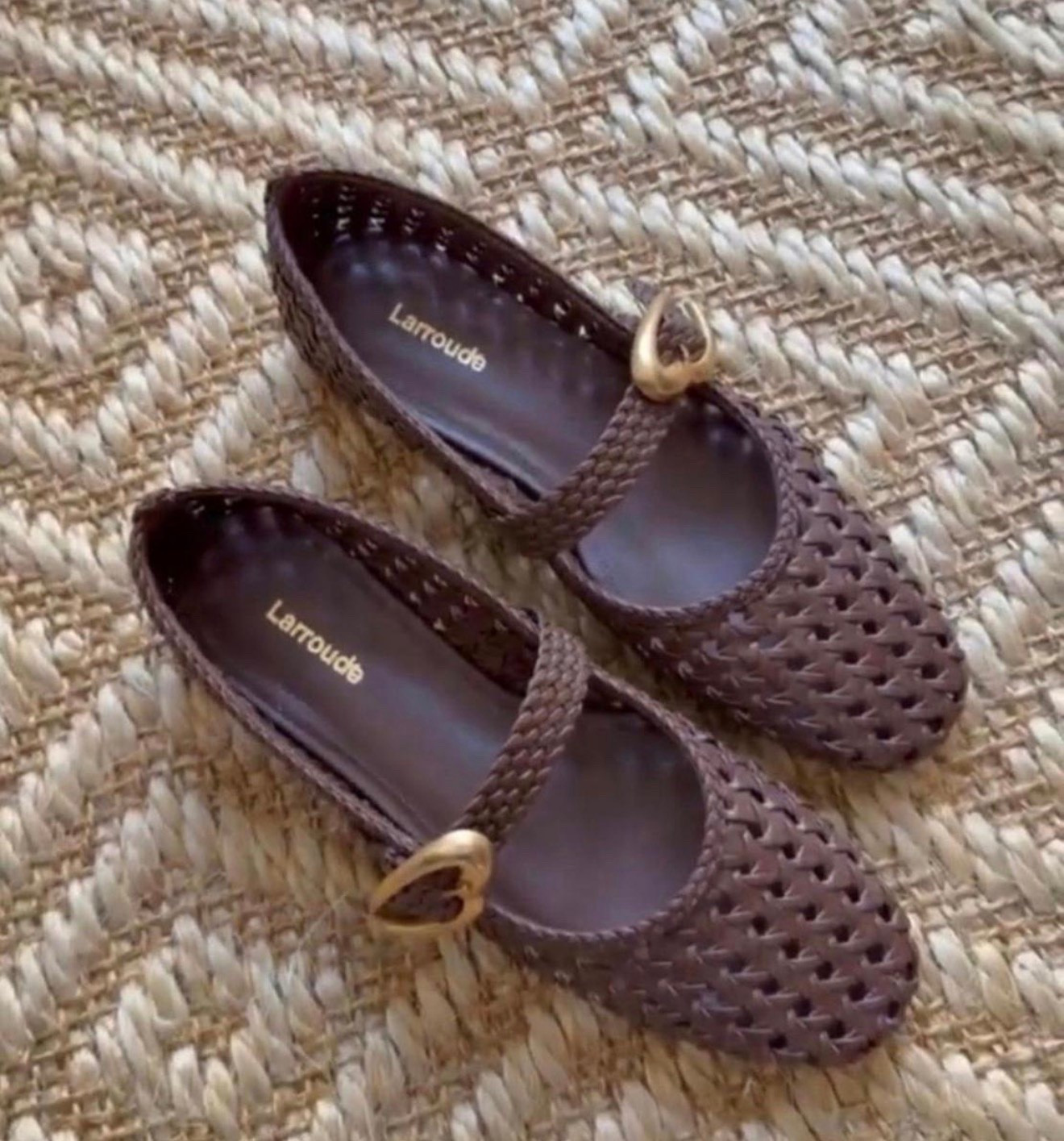 Flats are my go to shoe in any season! These come in so many colors & I always feel like they dress up my outfit while still feeling comfy!

#LTKootd #LTKSeasonal #LTKmomlife