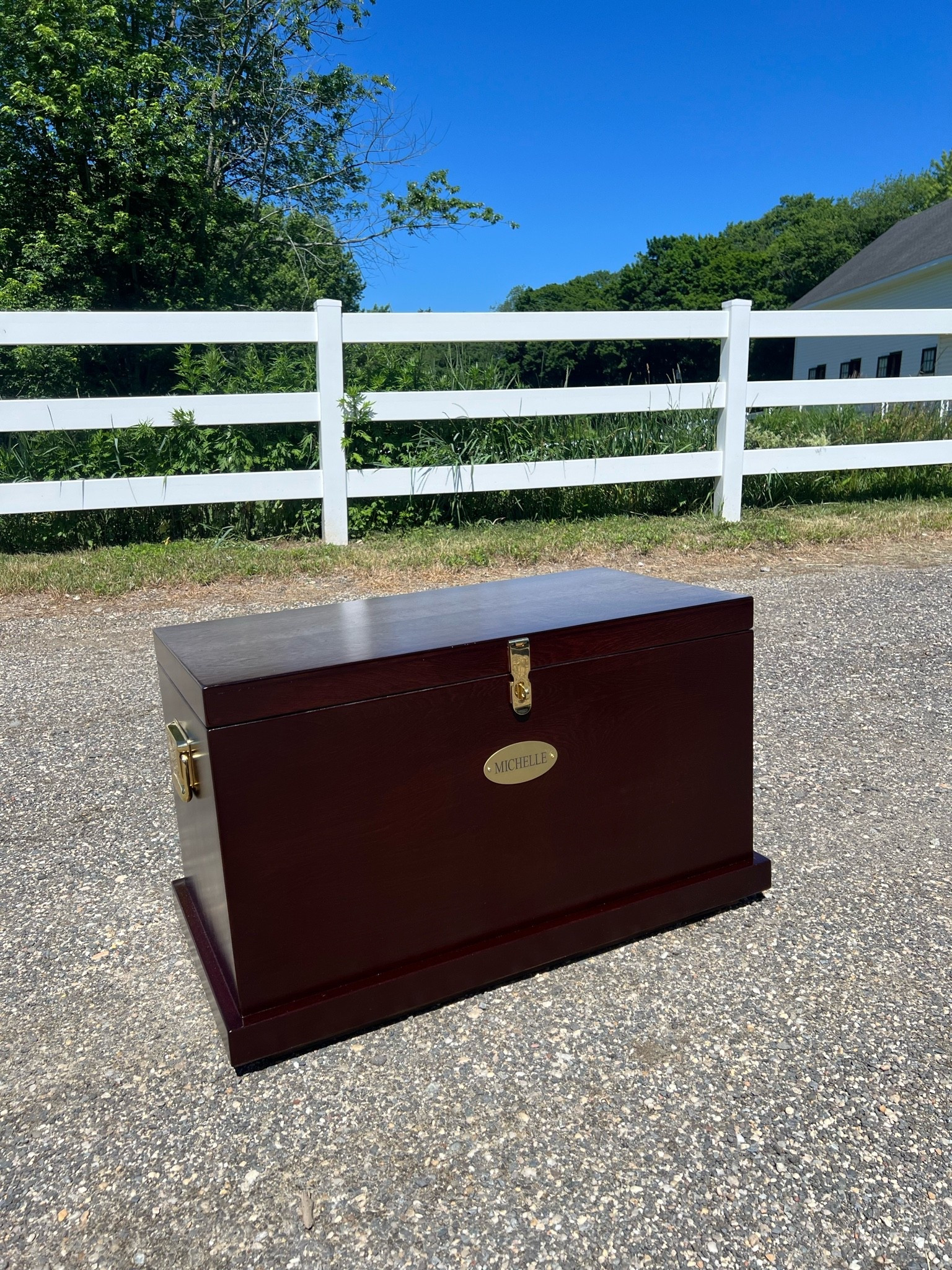 My new beautiful tack trunk

#LTKdayinmylife #LTKstorytime #LTKHome