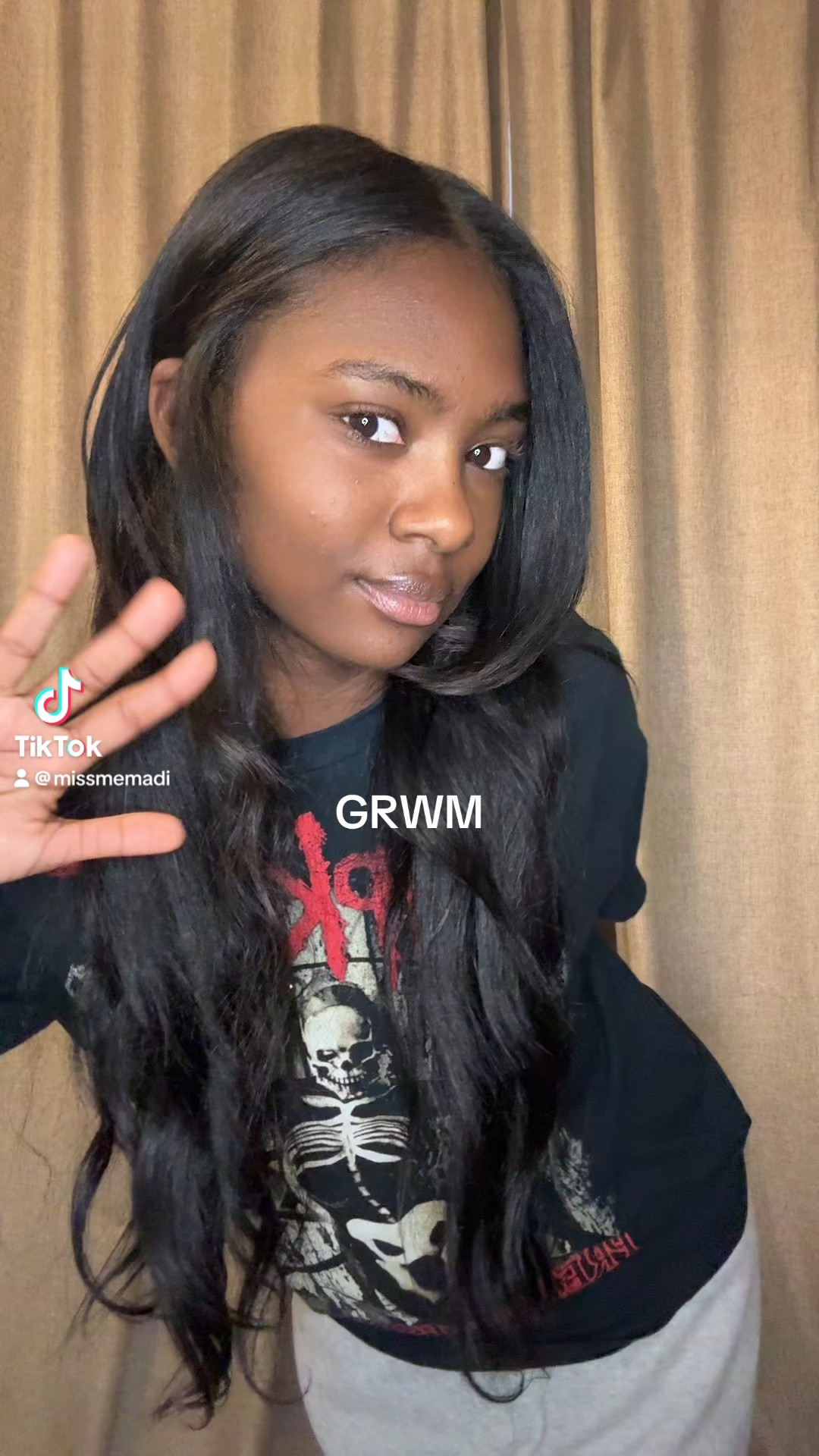 quick casual grwm (can’t find exact hoodie/jeans) bag is Marc jacobs + hat is classic new era yankees cap


#LTKHoliday #LTKSeasonal #LTKCyberWeek