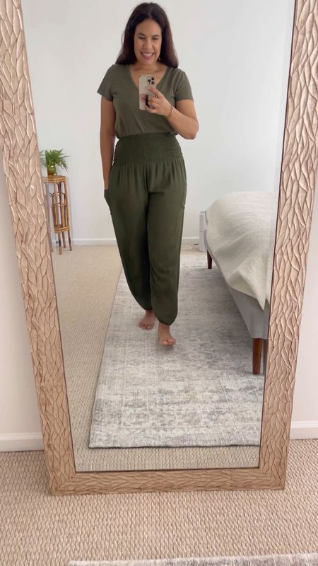 This monochromatic outfit is so comfortable and slimming. Look for similar colors of tops and bottoms to mix and match.
Casual outfit/boho pants/loungewear/v neck t-shirt

#LTKfindsunder50 #LTKstyletip #LTKVideo