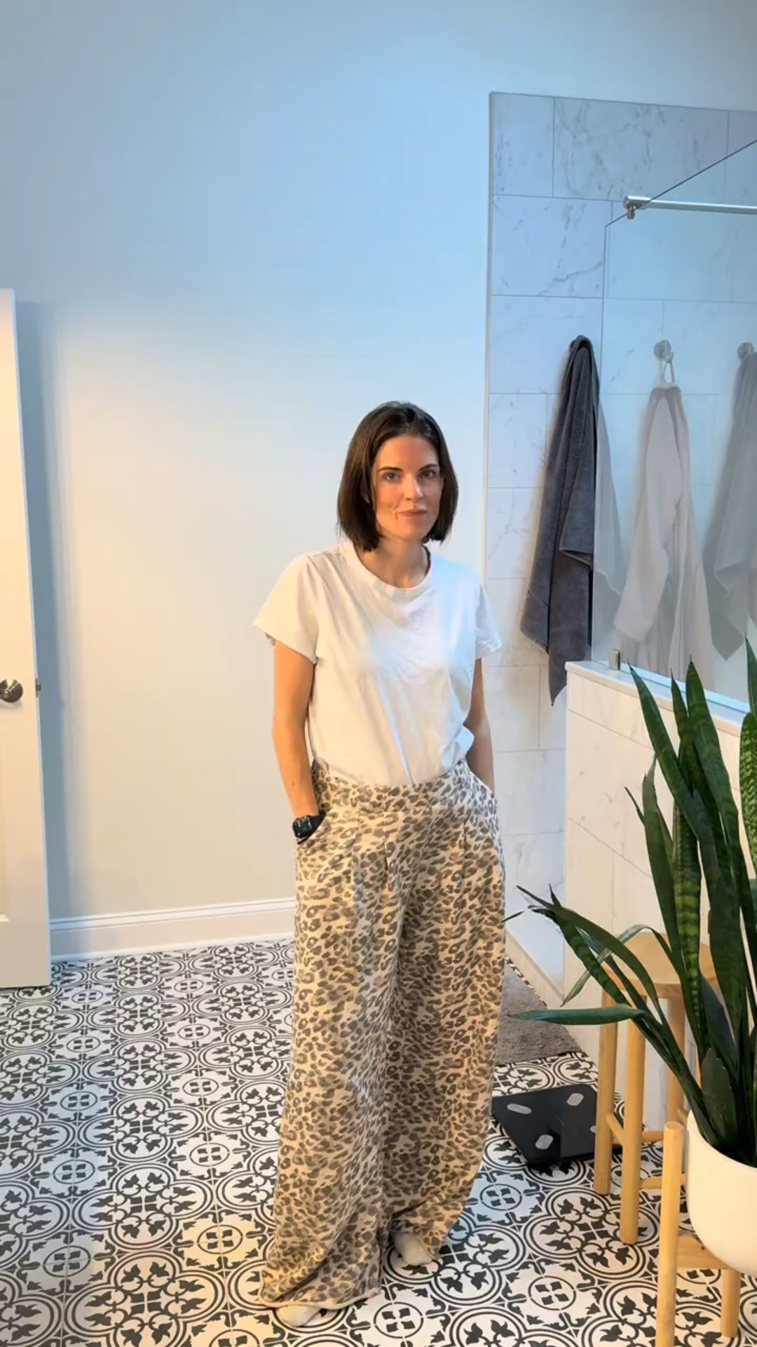 On Friday (and probably any day) this Fleece Trouser from Aerie is that girl. 

Recommended to elevate any comfy look  

#LTKOver40 #LTKFindsUnder100 #LTKootd