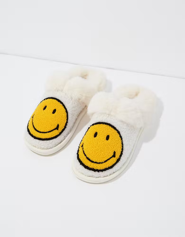 AE Smiley Slipper | American Eagle Outfitters (US & CA)