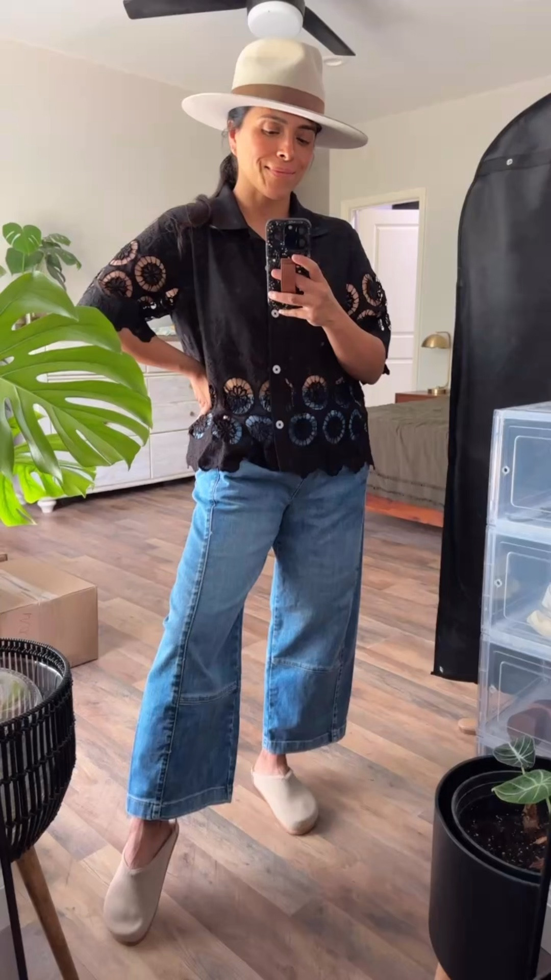 So many cute eyelet tops. Mine is currently out of stock but you can join the wait list! 

Linked some other cute ones. I’m deciding on a couple more :) 
@Anthropologie  eyelet tops 




Eyelet tops 
Anthropologie outfit 
Midsize style 
Barrel jeans
Summer outfit

#LTKMidsize #LTKootd #LTKOver40