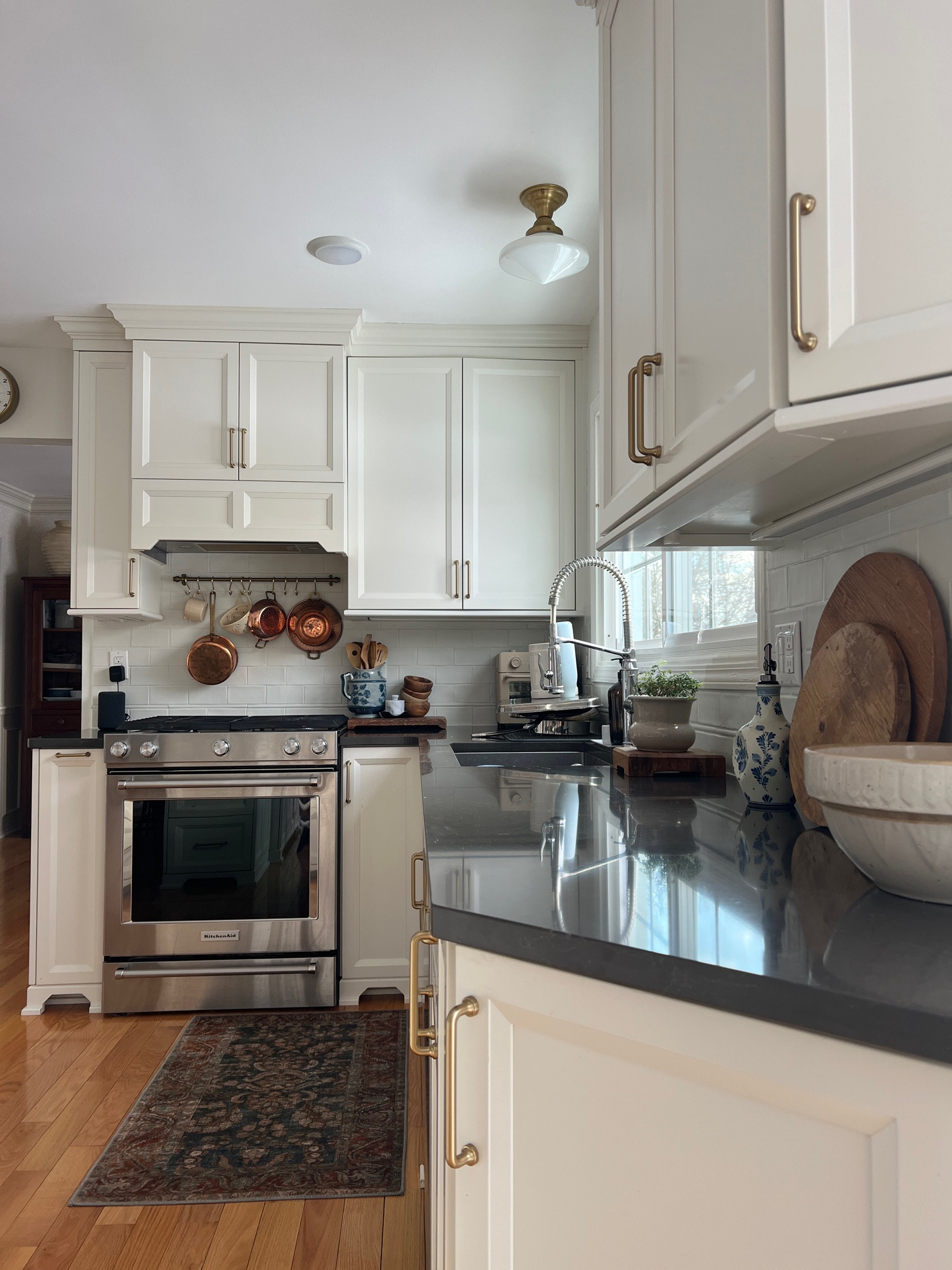 White kitchen 
Cabinet pulls 
