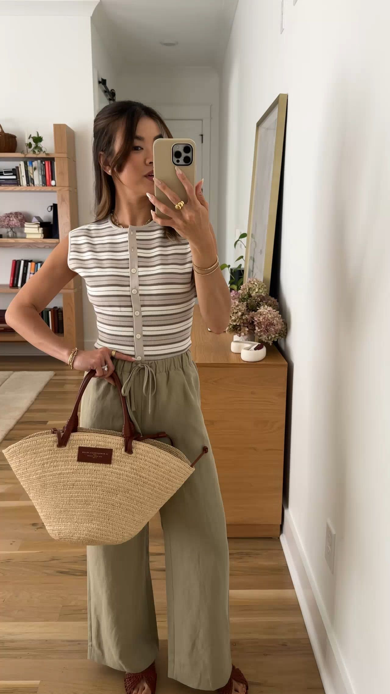 The perfect linen pants for the summer! I love how petite friendly these @Aritzia pants are.

Sizing info:
-Aritzia Golightly Sleeveless Cardigan (Size XS in Mtrpls Taup /Lt Brch) 
-Aritzia Lodge Pant Cruiselinen (Size 2XS Short in Martini Olive) 
-Sezane Low Paola Mules - Mohogany Smooth Braided 

Petite style, petite fashion, mom outfit, mom style, petite pants, petite outfit ideas, petite outfits, best pants for petite, petite pull on pants, spring style, spring outfits, beach outfits, vacation outfits, summer outfits, Summer style, summer trends, summer linen pants, aritzia pants, petite aritzia

#LTKootd #LTKSeasonal #LTKPetite