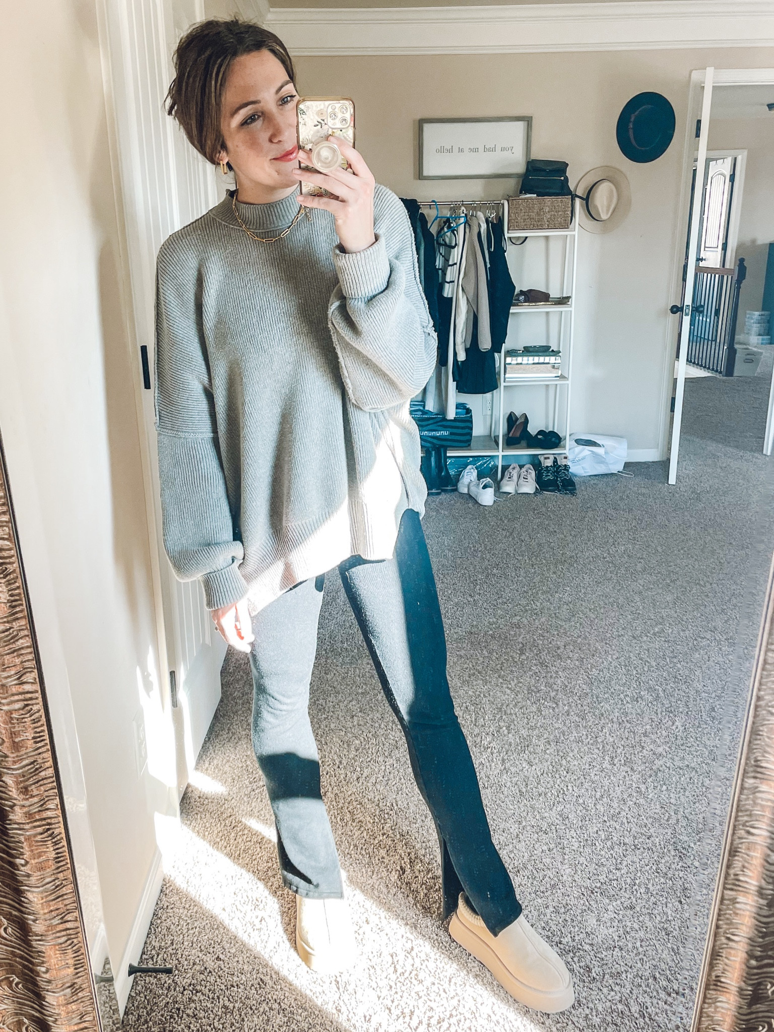 Just saw my flare leggings are only $14! They come in regular, short, and tall options! 🙌🏼 they are knit like material and very cozy! 



#LTKCyberWeek #LTKfindsunder50 #LTKsalealert