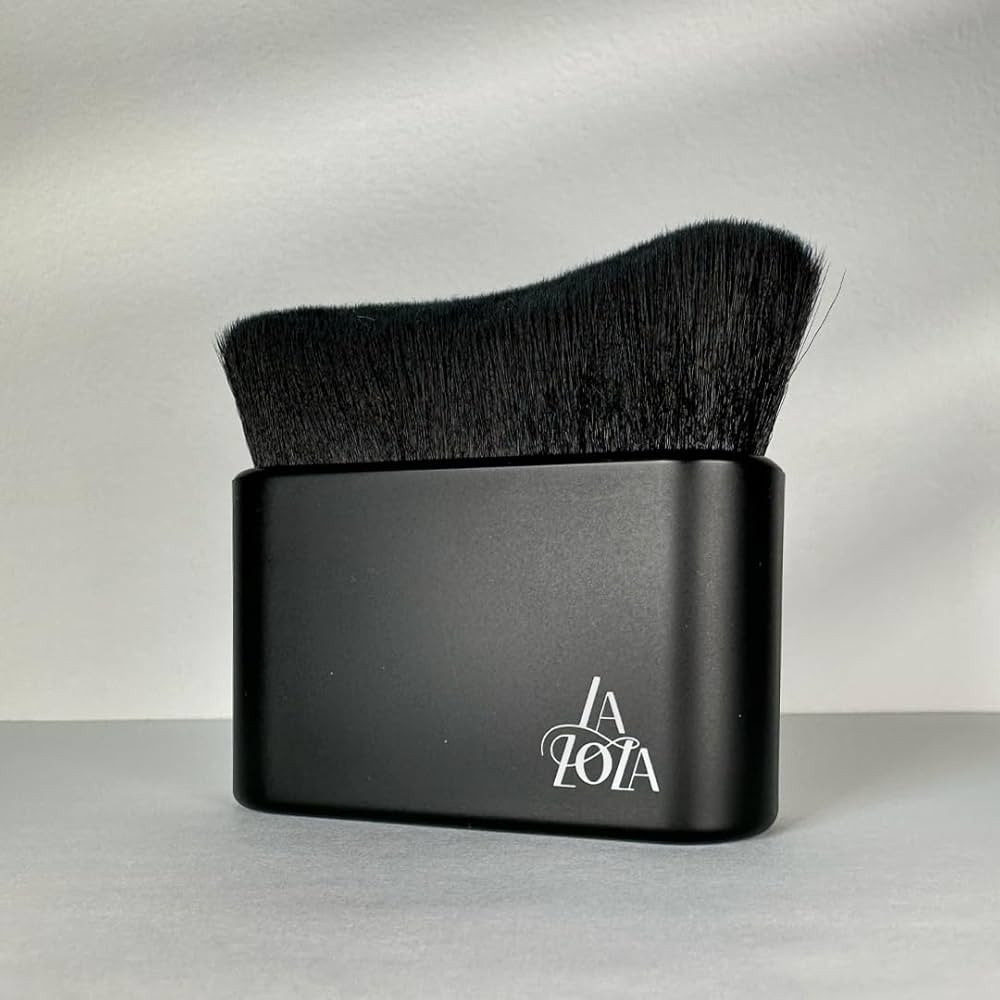LALOLA Blending Body Brush | Amazon (US)