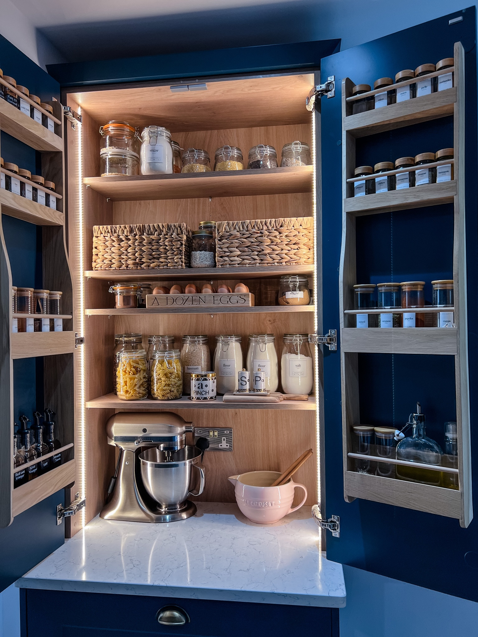 Pantry organisation 💙🫙

#LTKhome #LTKstyletip #LTKFind
