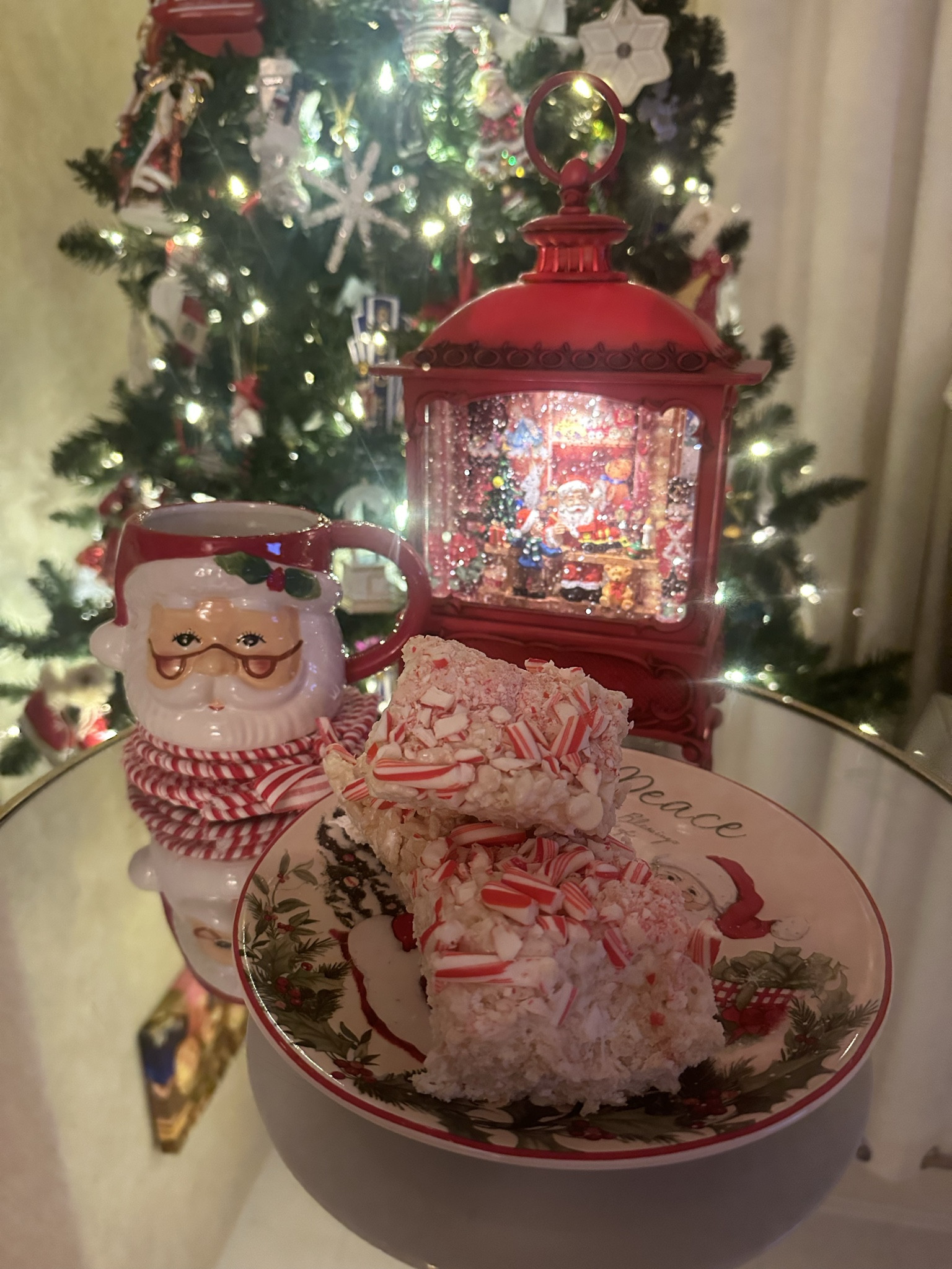 Who doesn’t love rice krispy treats? And when they are holiday inspired, I love them even more!

#LTKSeasonal #LTKfoodie #LTKHoliday