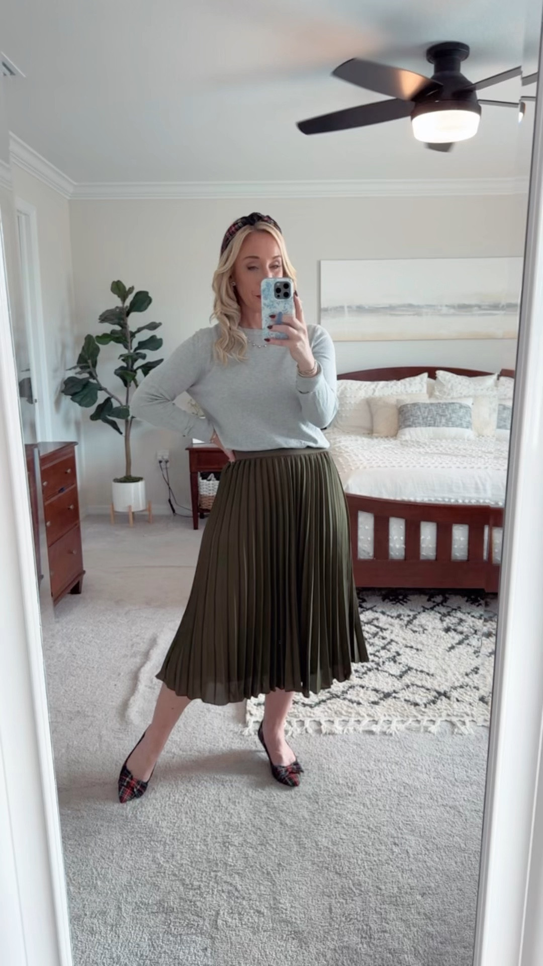 Holiday midi skirt outfits:
• Grey sweater - size small // Army green pleated skirt - size medium (but needs a small). 

#LTKHoliday #LTKWatchNow #LTKSeasonal