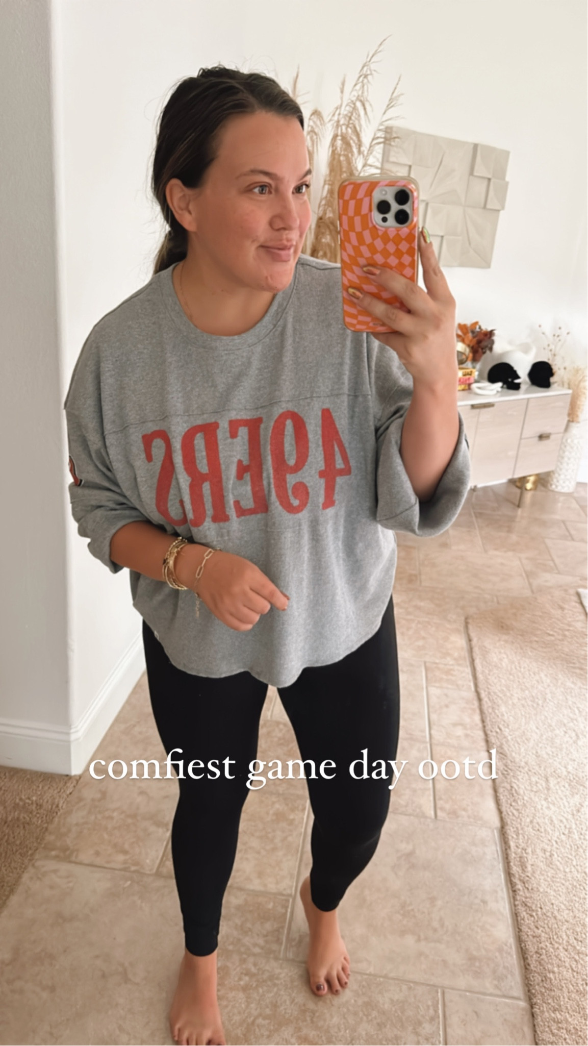 nfl game day outfit. love this cropped thermal! wearing xl 