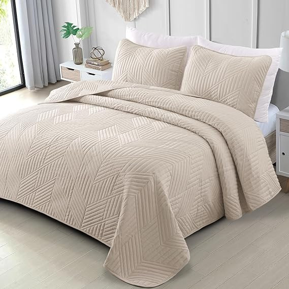 Exclusivo Mezcla Ultrasonic Full Queen Quilt Bedding Set, Lightweight Brich Beige Bedspreads Soft... | Amazon (US)