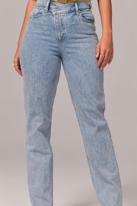 Just ordered these curve love Ultra High Rise 90s Straight Jean. The cross cross waist detail is so cute! They are on sale right now for the Abercrombie denim sale! 

#LTKFind #LTKsalealert #LTKcurves