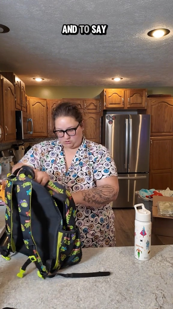 Early morning GRWM for school drop-off…
One kid’s school year is basically over, the other still has a few days left, I’m still a little sick, and somehow I’m still out here pretending I have it together.
Pushing through because in about five minutes, I’ll have another kid home full-time and getting anything done will be a team sport.
Running on vibes, caffeine, and the promise of summer break. Linking my pajamas in a different color!

#LTKHome #LTKFindsUnder50 #LTKSeasonal