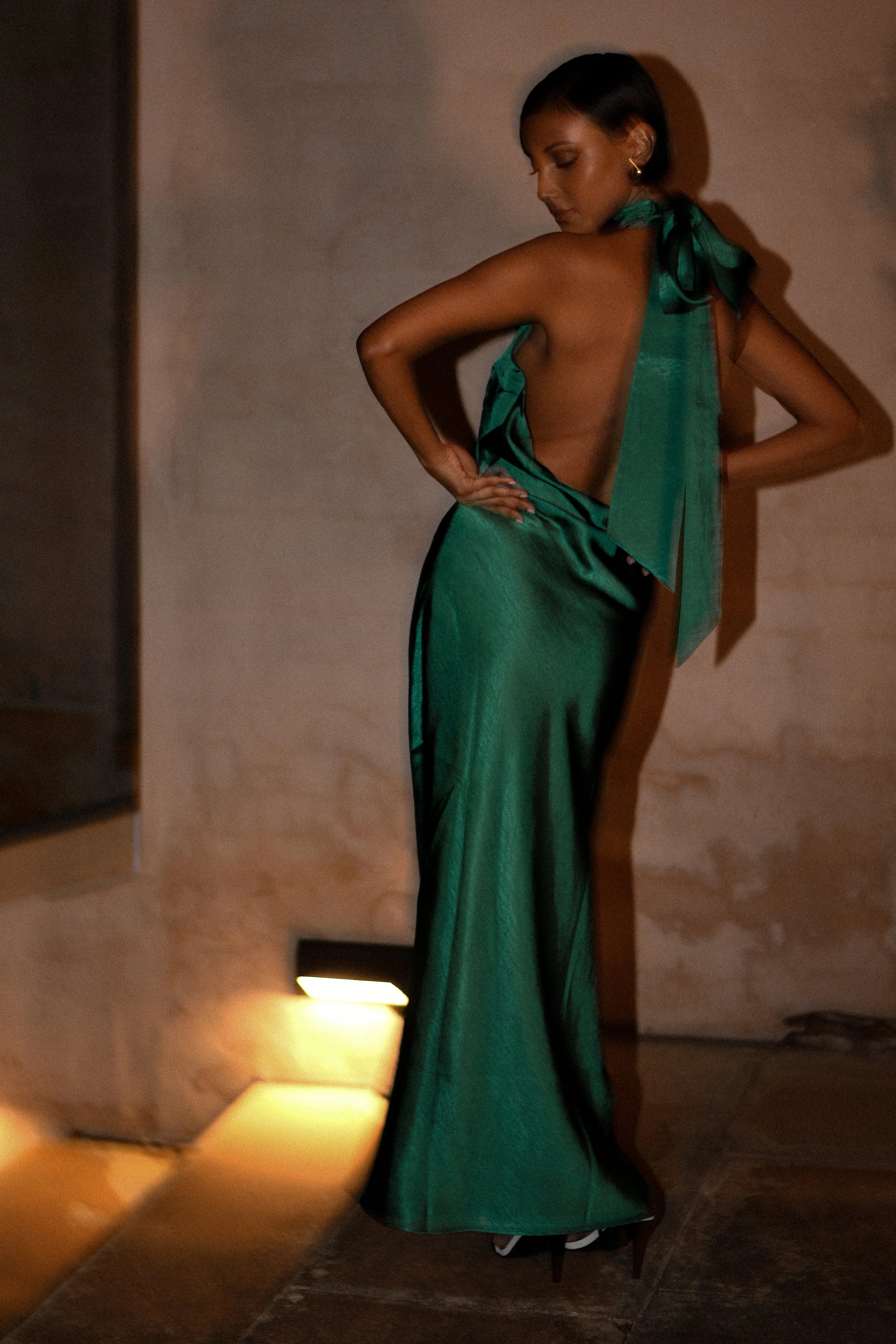 Paulette Satin Maxi Dress With Bow - Emerald | MESHKI US