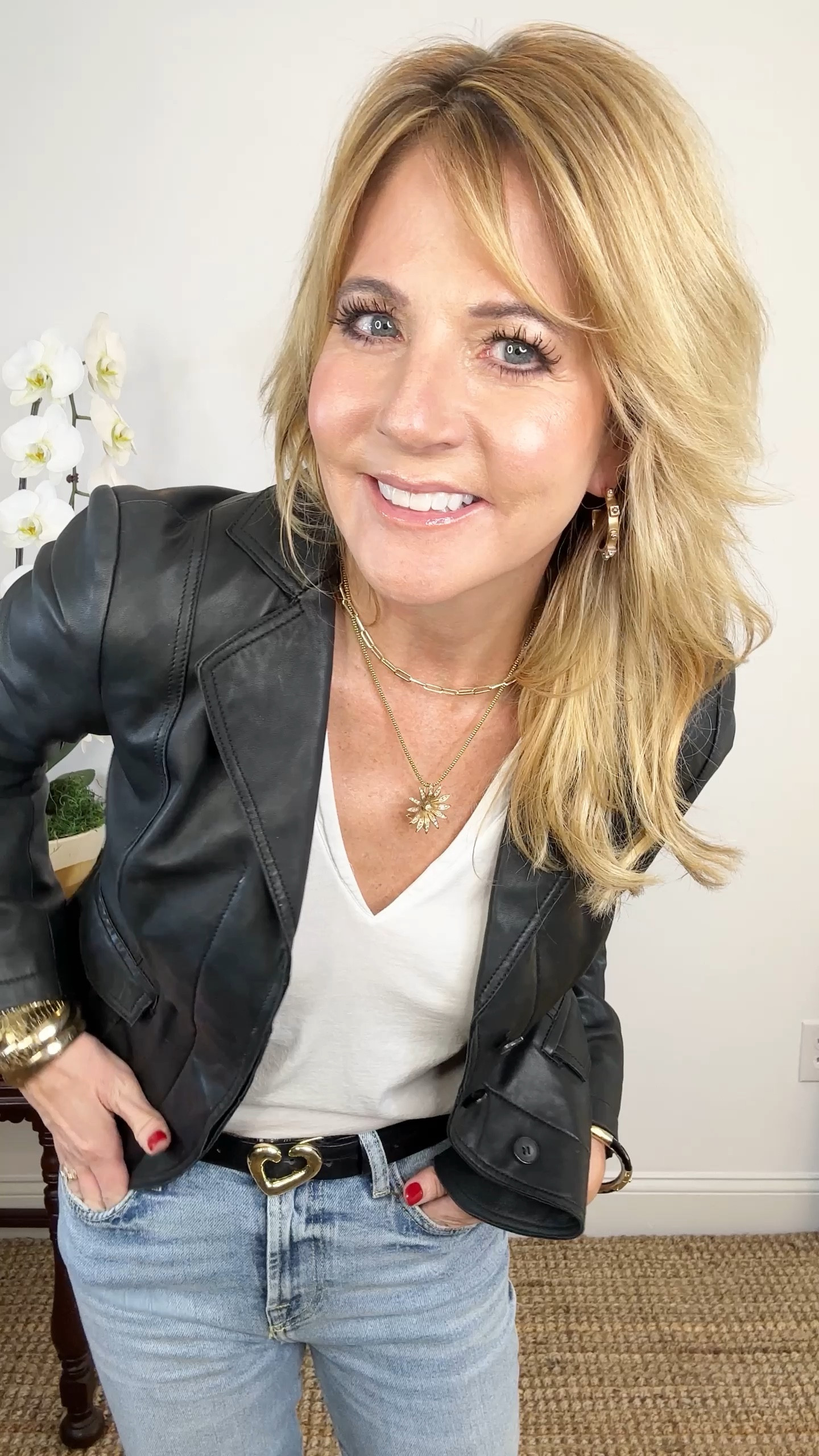 Simple ways to elevate jeans and a Tee:
Add a belt
Add a pair of slingback heels or cute sneakers
Add a stack of bracelets and layered necklaces 
Add a blazer or throw a sweater over your shoulders 
Add a cute clutch

#LTKover40 #LTKstyletip #LTKVideo