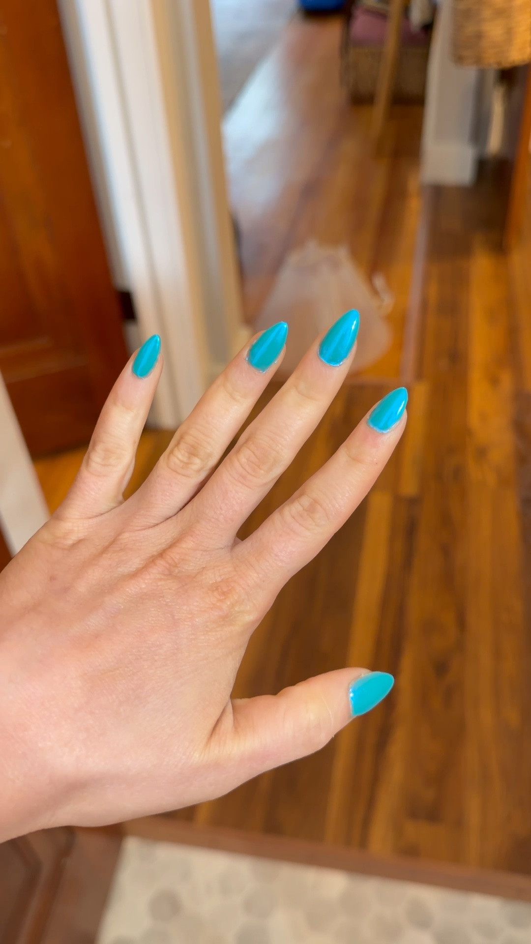This week’s at home nails 🧚‍♂️💅 teal with chrome 😍 everything I used it linked!

#LTKselfcare #LTKdayinmylife