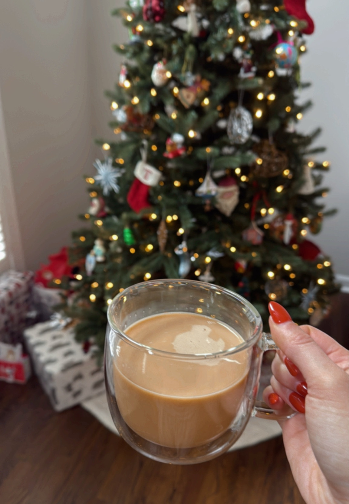 Christmas, Christmas tree, coffee mug, glass coffee mug, glass mug, amazon, Amazon finds, Amazon deals

#LTKGiftGuide #LTKHome #LTKHoliday