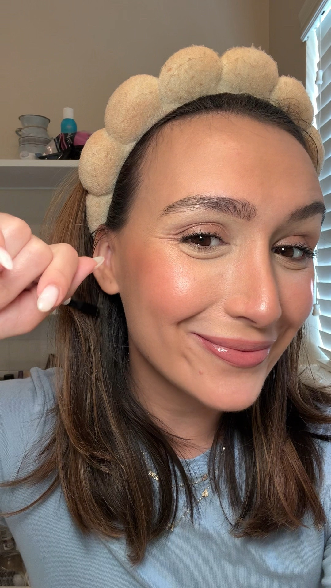 Shade 44s in eyeshadow and linking a similar lipgloss from same brand (I bought shade beige!). Lip liner shade is Hugh 

#LTKFindsUnder100 #LTKSaleAlert