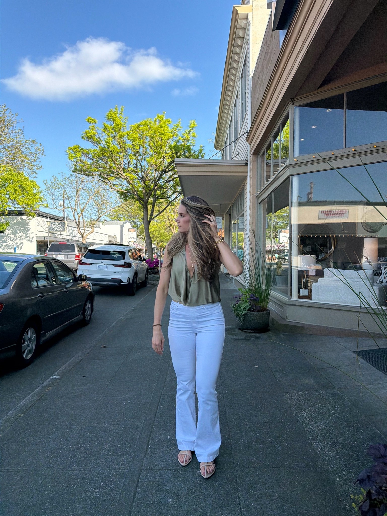 In love with this top- can be worn 6 different ways! 

Top: wearing size M
Denim: wearing size M tall

#LTKTall #LTKMidsize