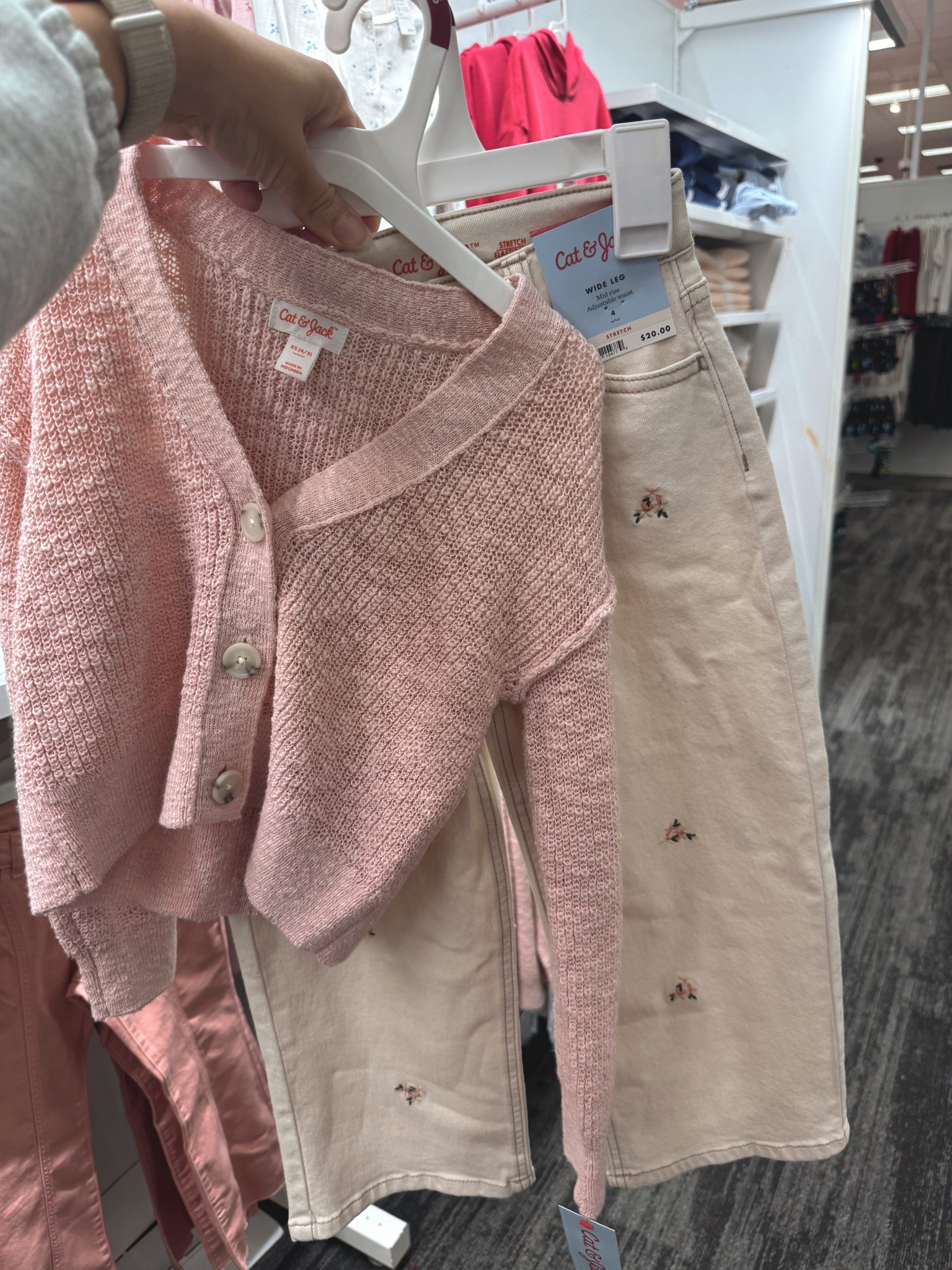 This little girls outfit from target is adorable!! Love the floral jeans for stepping into spring 

#LTKKids #LTKFindsUnder50