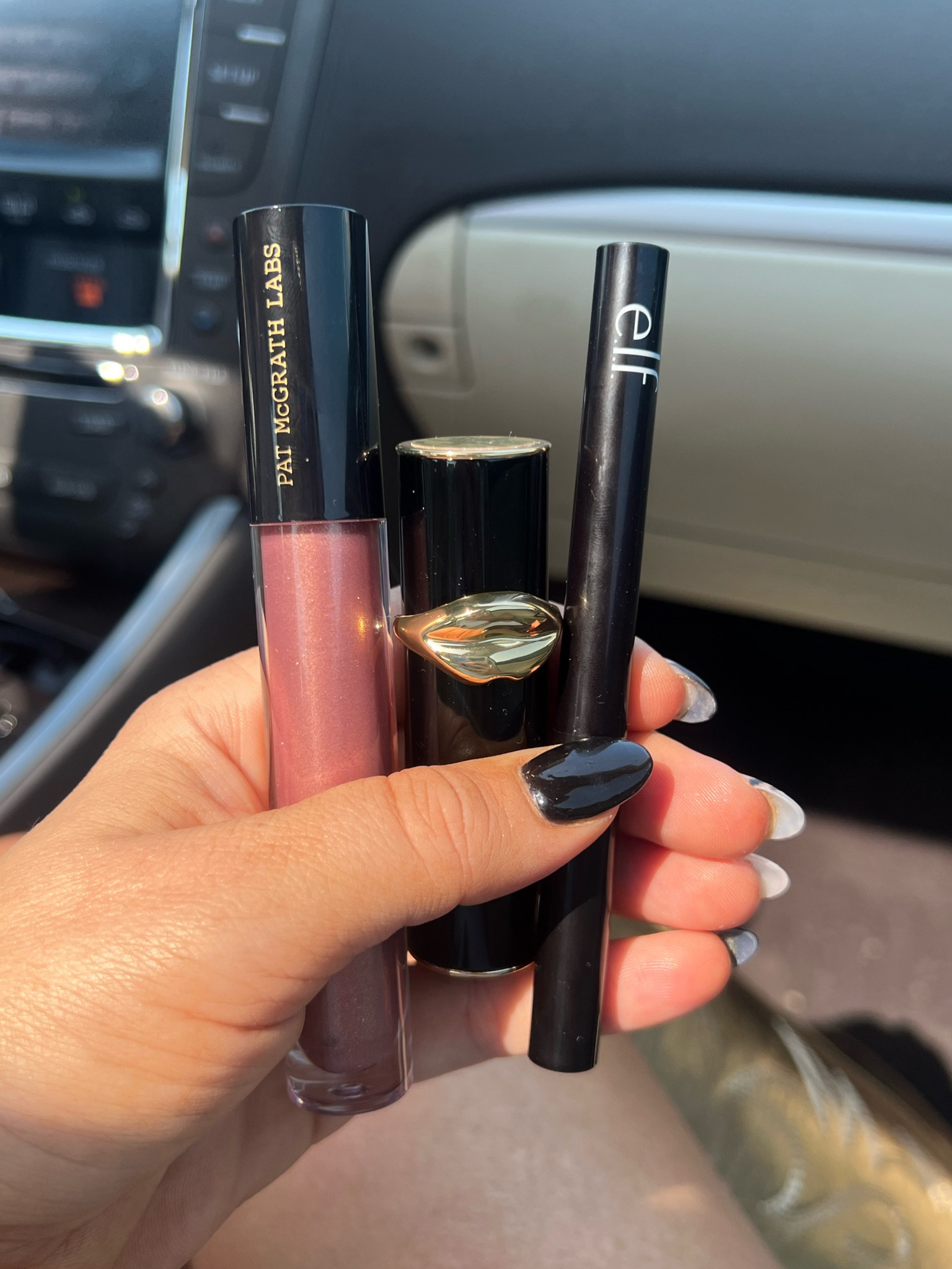 Nude lip combo that I’m obsessed with, makeup 
💄Lip liner- mauve, gloss- bronze divity, lipstick- 1995

#LTKFindsUnder50 #LTKBeauty #LTKSeasonal