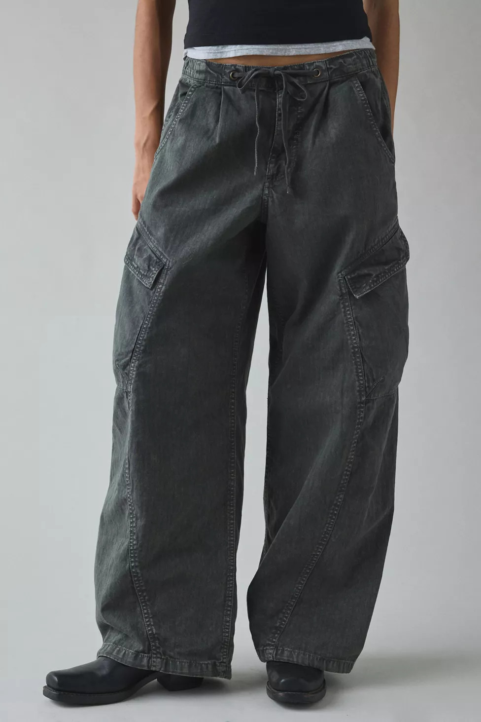BDG Station Cocoon Baggy Barrel Leg Cargo Pant | Urban Outfitters (US and RoW)